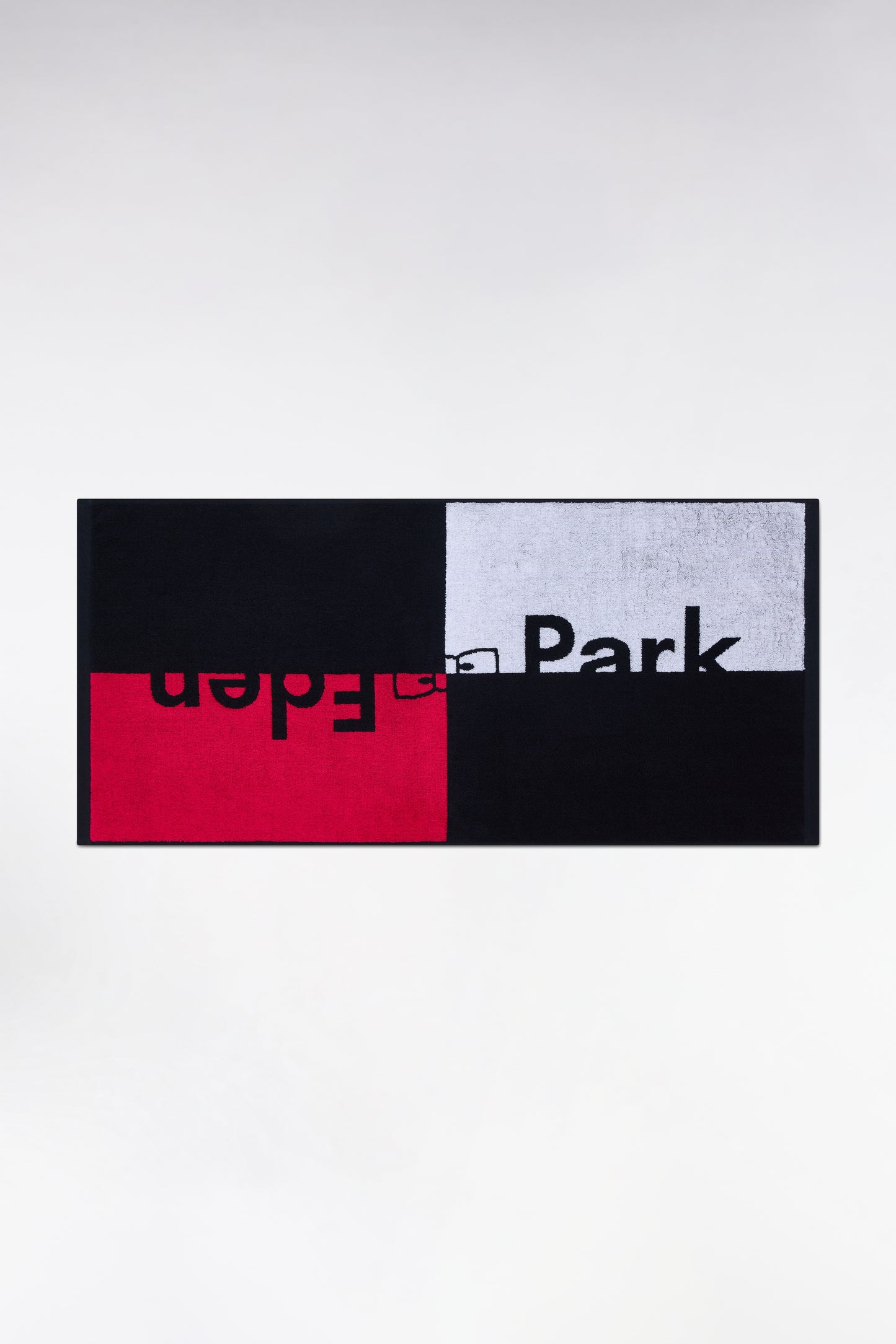 Eden Park logo fuchsia beach towel in cotton