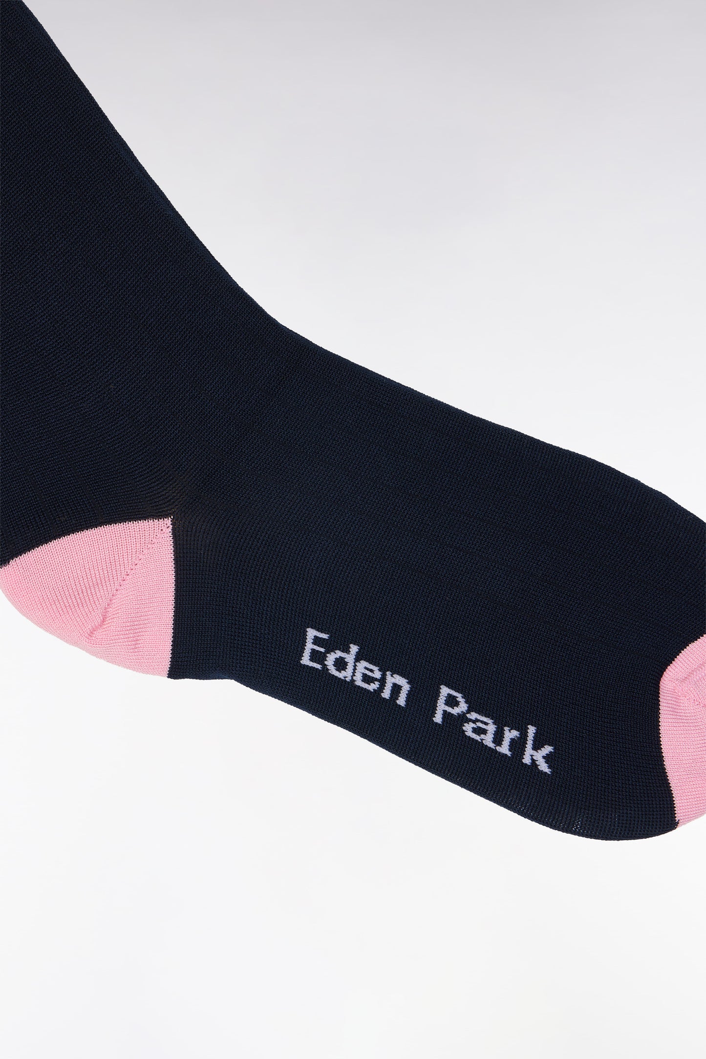 Cotton blend navy socks with pink reinforcements
