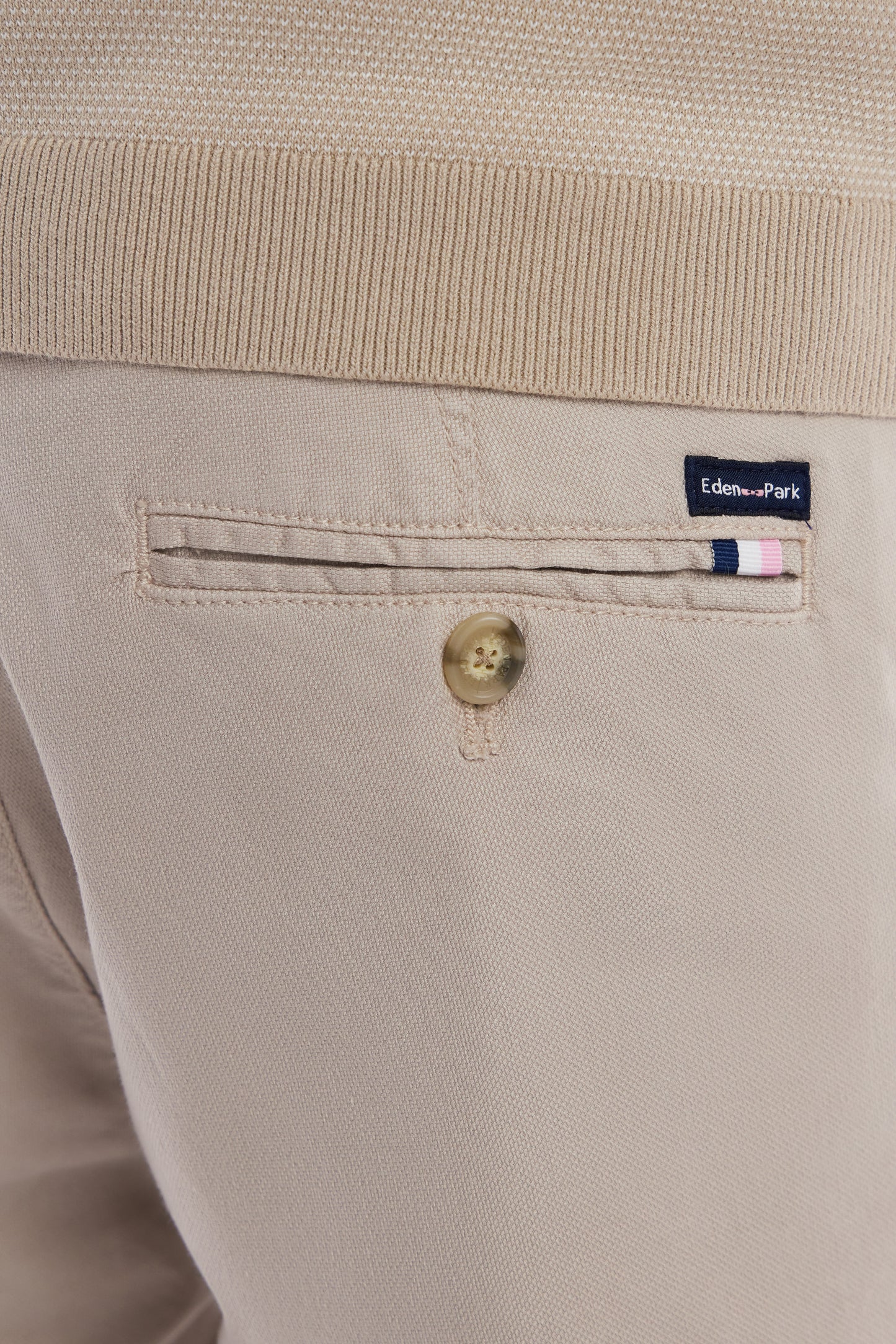 Straight-cut beige lyocell and stretch cotton Bermuda shorts