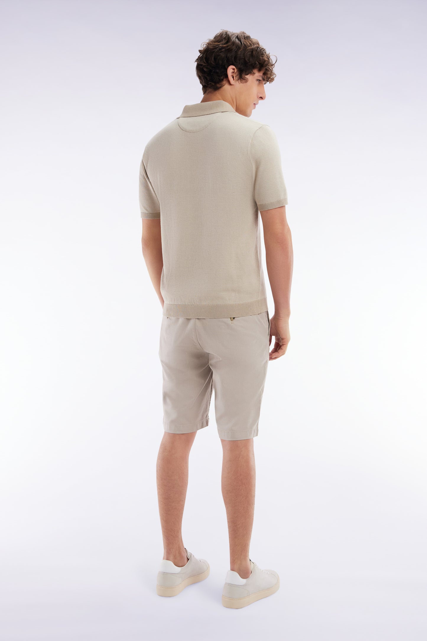 Straight-cut beige lyocell and stretch cotton Bermuda shorts