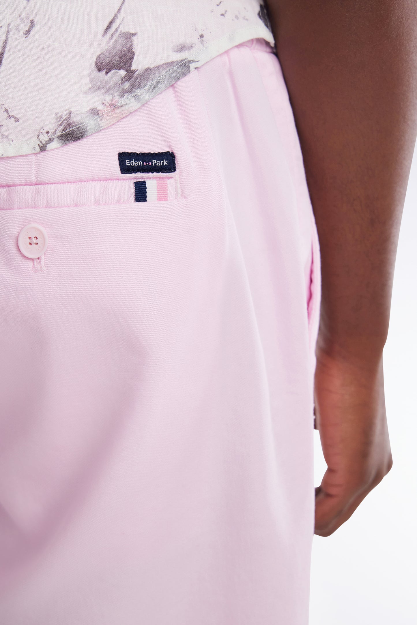 Elasticated waistband pink Bermuda shorts in lyocell and stretch cotton