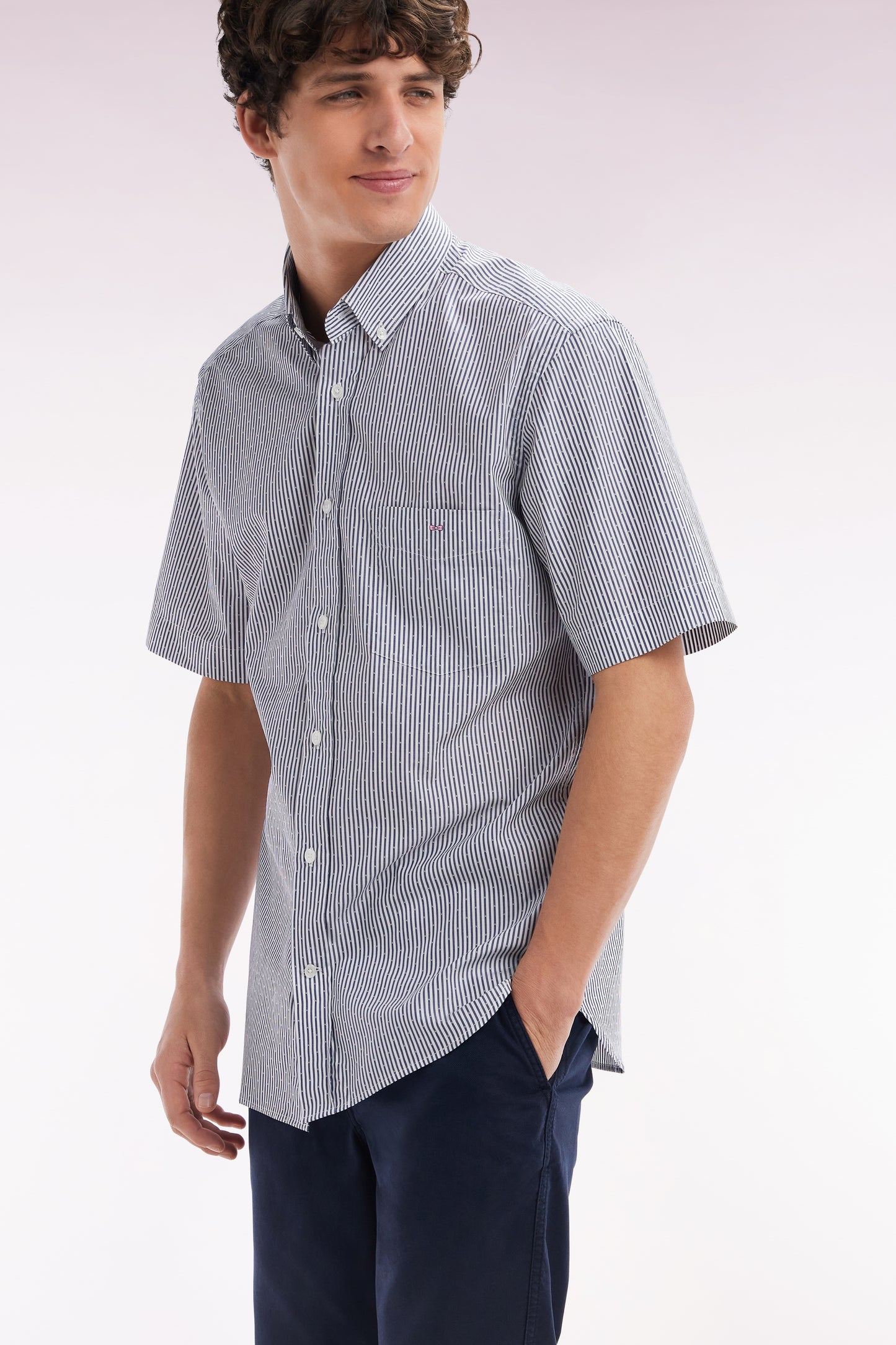 Straight short-sleeved shirt in dark blue striped jacquard