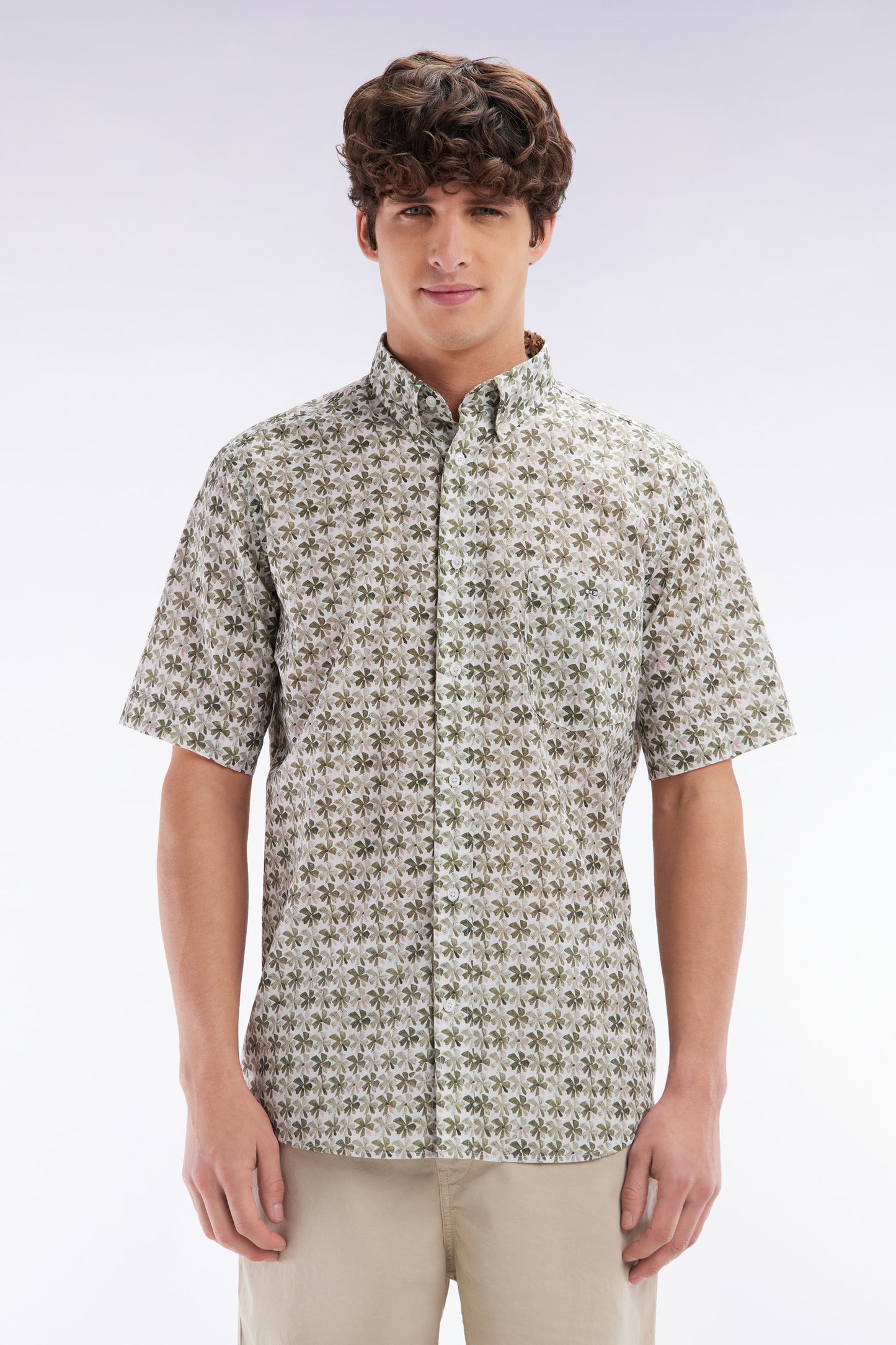Straight-fit sort-sleeved shirt in khaki cotton with graphic floral print