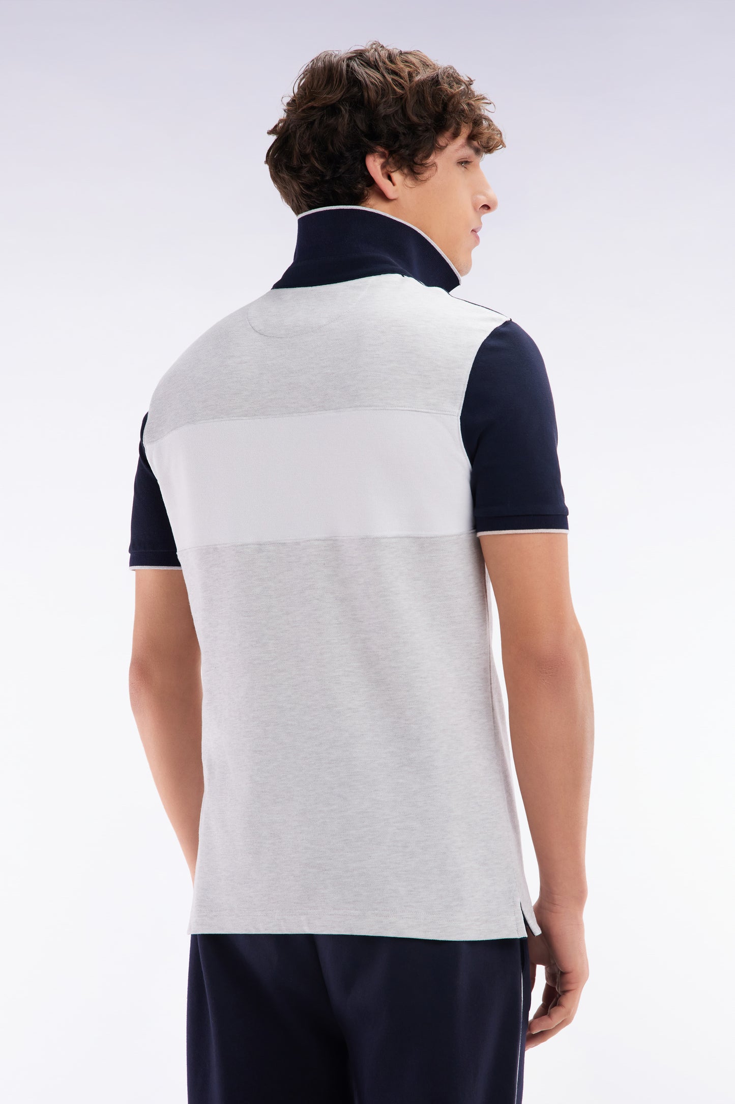 Slim-fit short-sleeved polo shirt in grey stretch cotton with contrasted stripe