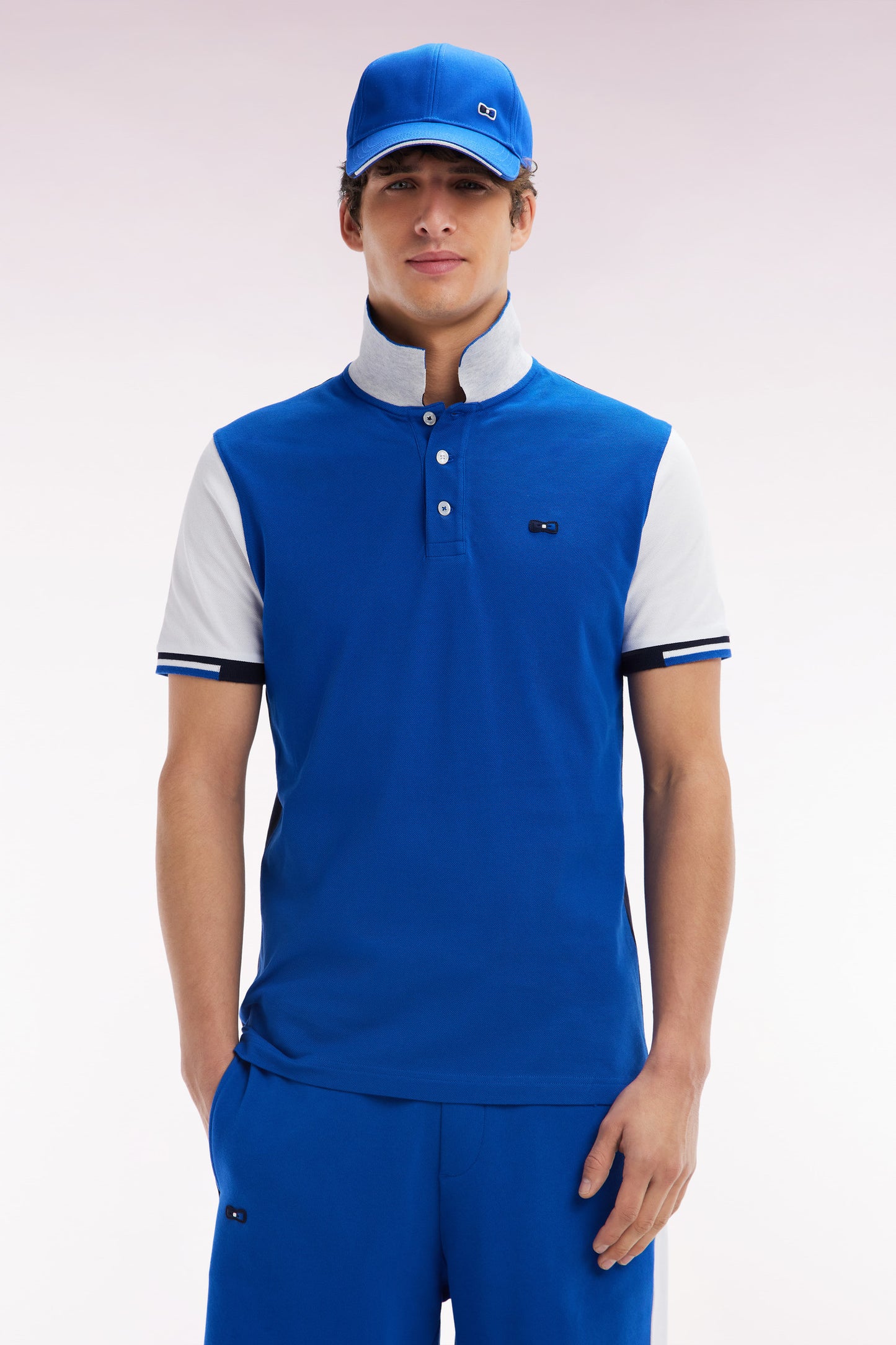 Straight-fit short-sleeved colorblock polo shirt in navy cotton