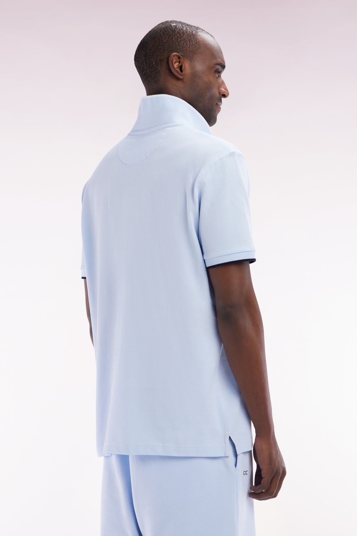 Relaxed-fit short-sleeved polo shirt in sky cotton with tone-on-tone embroidery