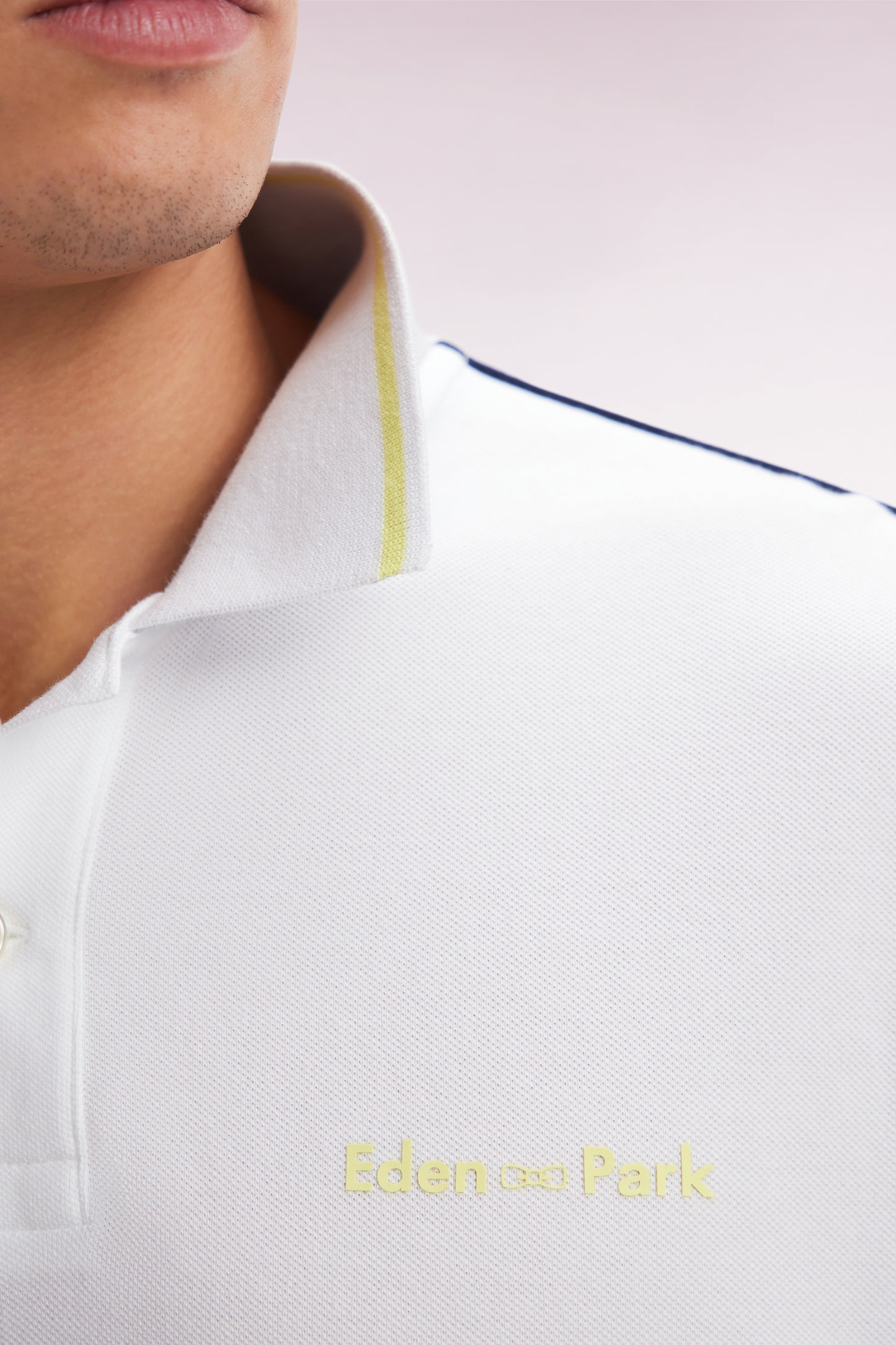 Relaxed-fit plain short-sleeved polo shirt in white cotton with Eden Park lettering
