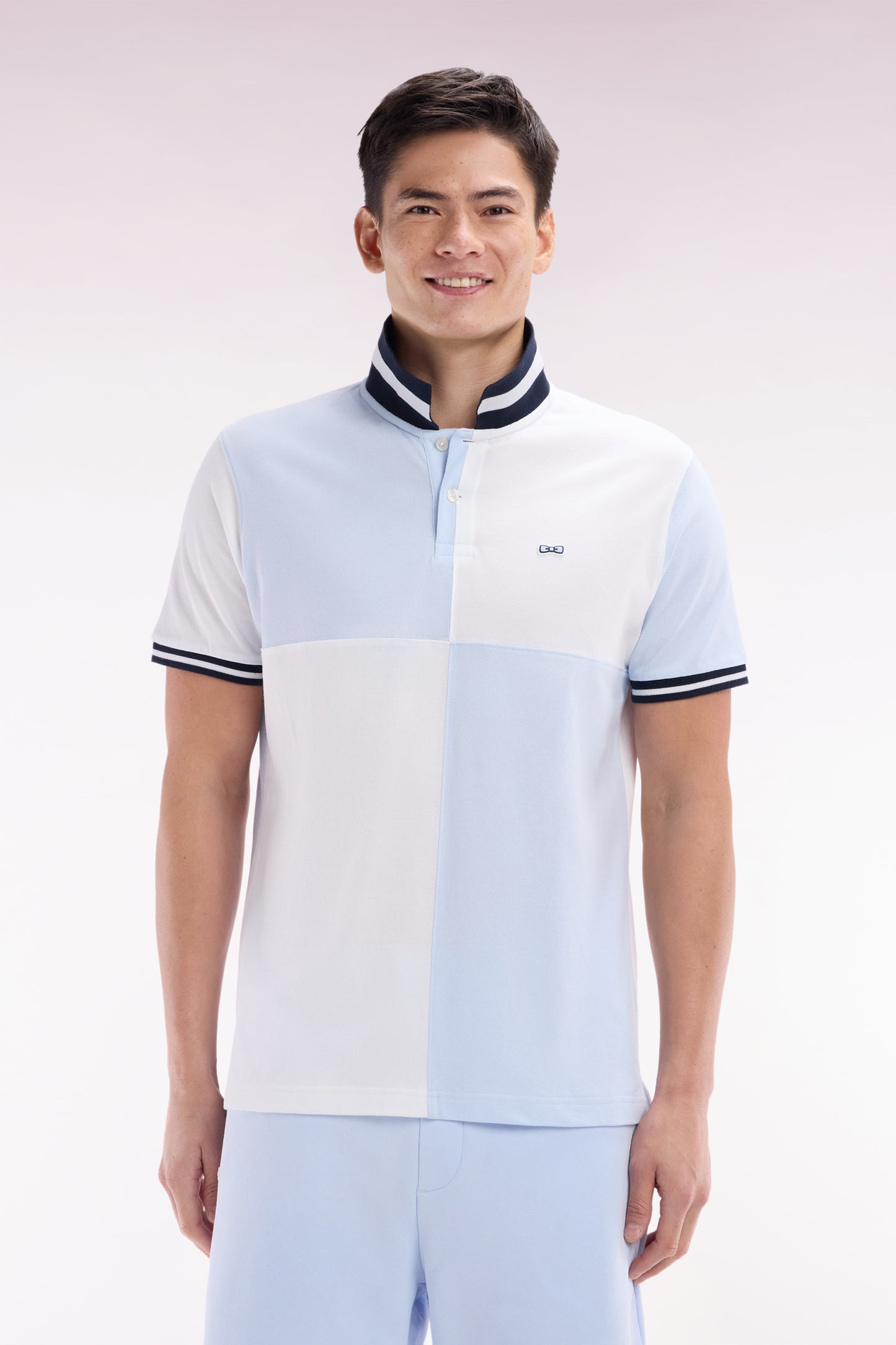 Relaxed-fit cut and sew short-sleeved polo shirt in sky blue cotton