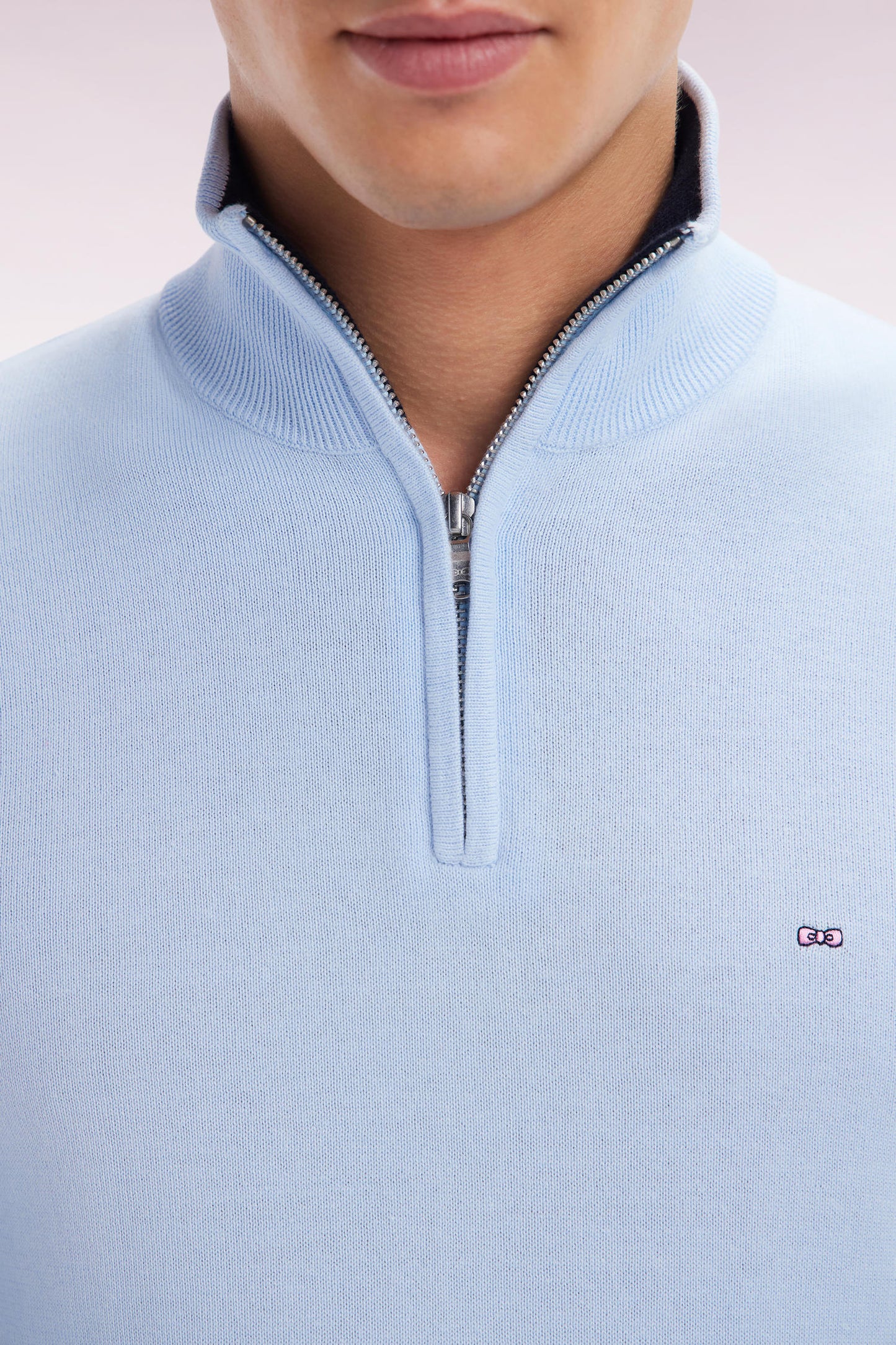 Straight-fit sky blue cotton trucker collar jumper