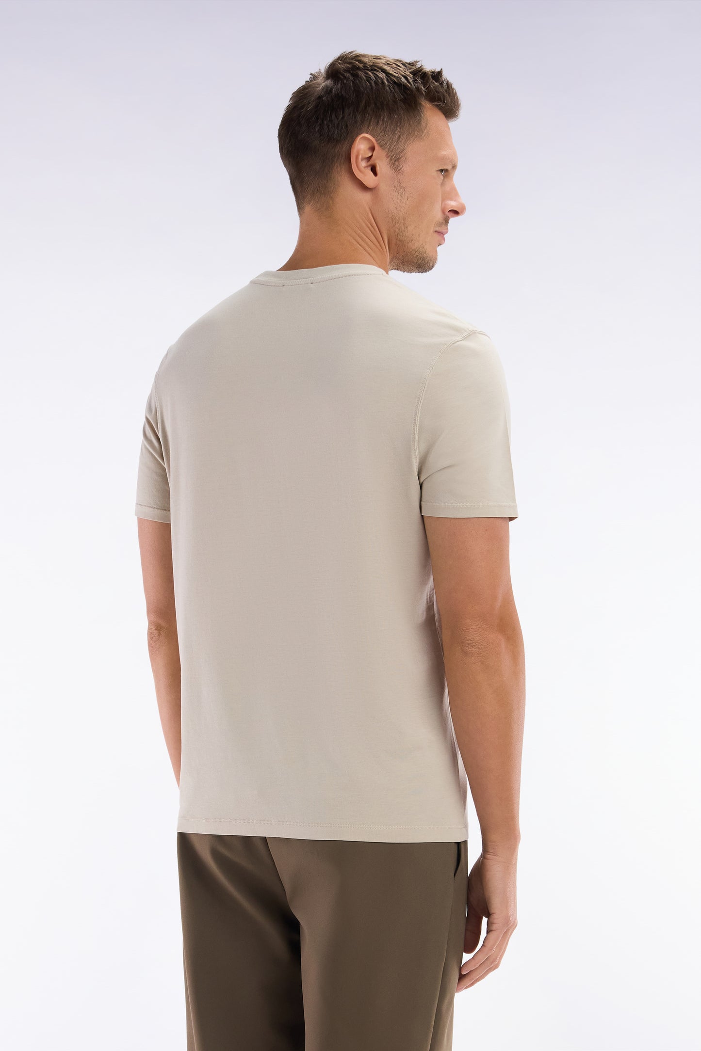 Straight-fit beige short-sleeved T-shirt