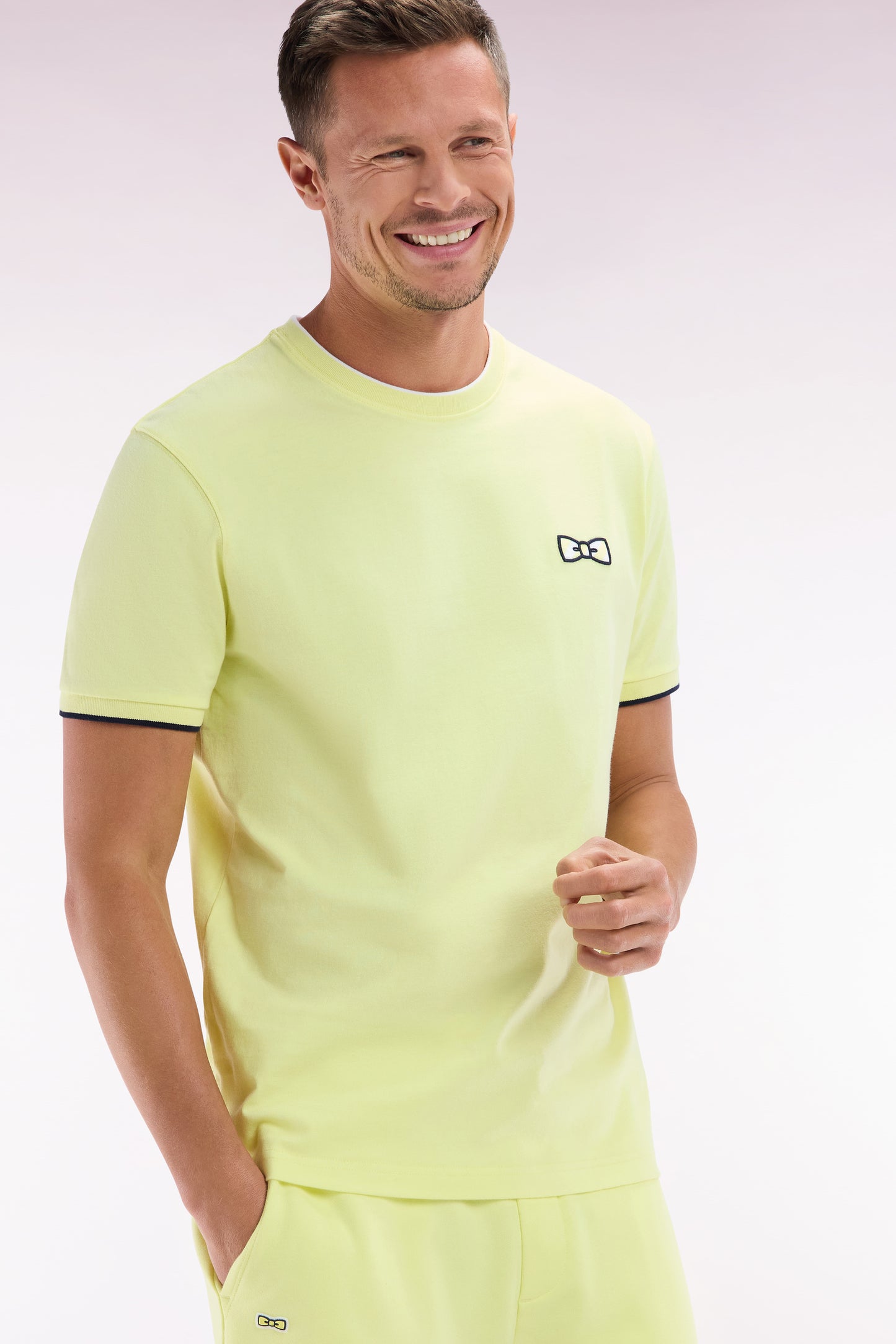 Yellow cotton T-shirt with bow-tie embroidery, relaxed fit
