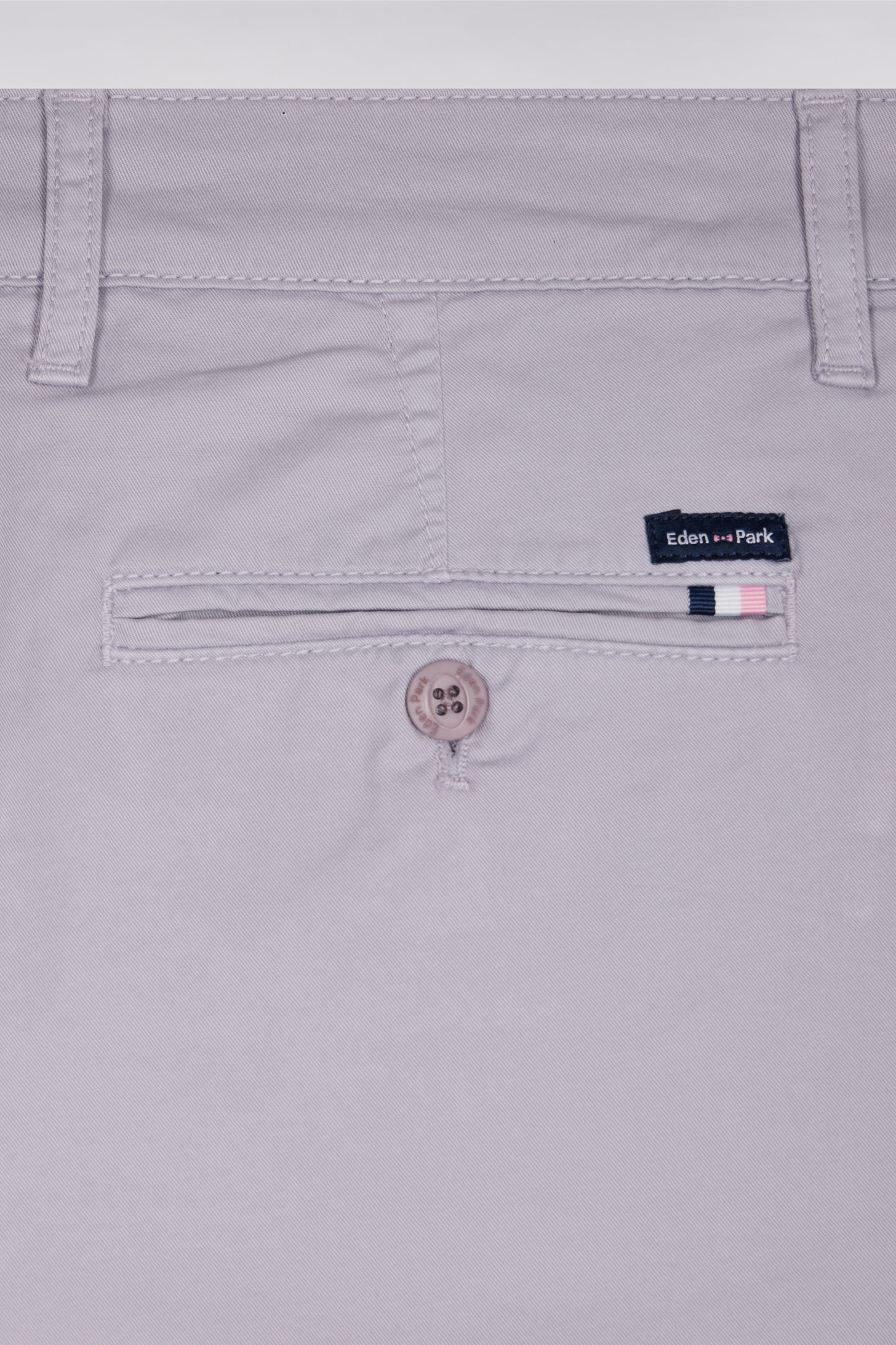 Bermuda chino en gabardine stretch gris