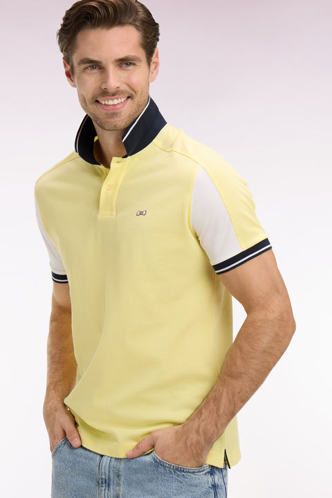 Polo à manches courtes en coton jaune clair brodé coupe regular - Image 1