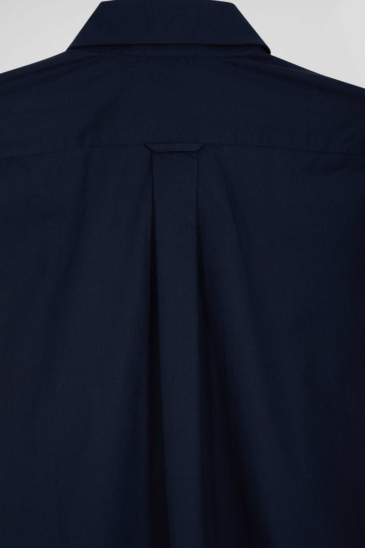 Regular plain navy blue cotton poplin shirt