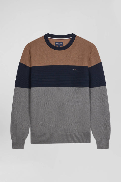 Round-neck sweater in grey and hazelnut cotton with regular-cut knits - Image 2