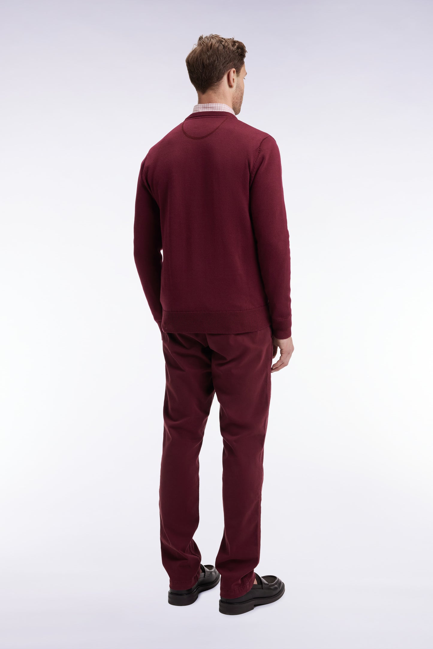 Pleatless chino pants in burgundy stretch cotton