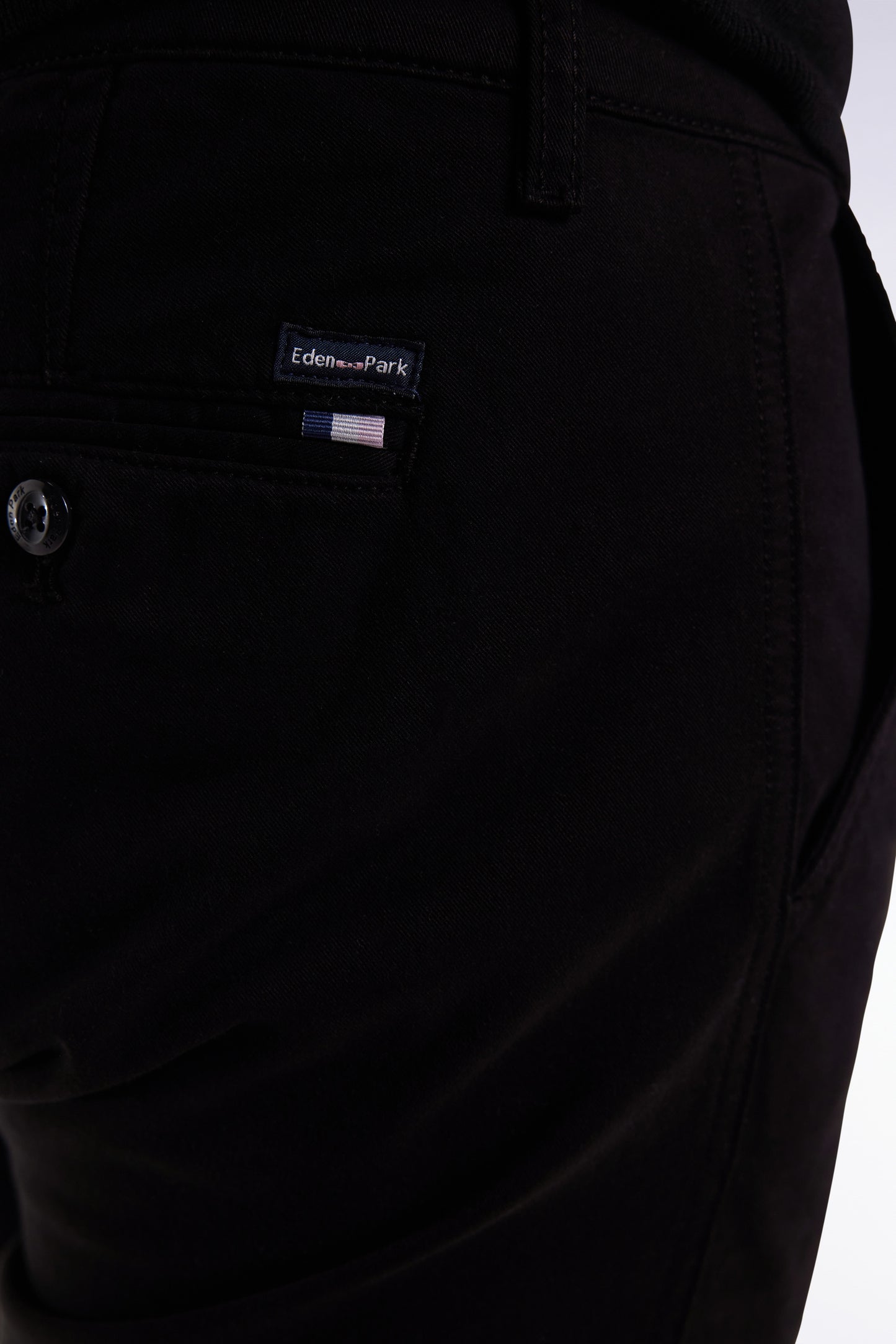 Pleatless chino pants in black stretch cotton