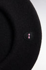 Plain black virgin wool beret