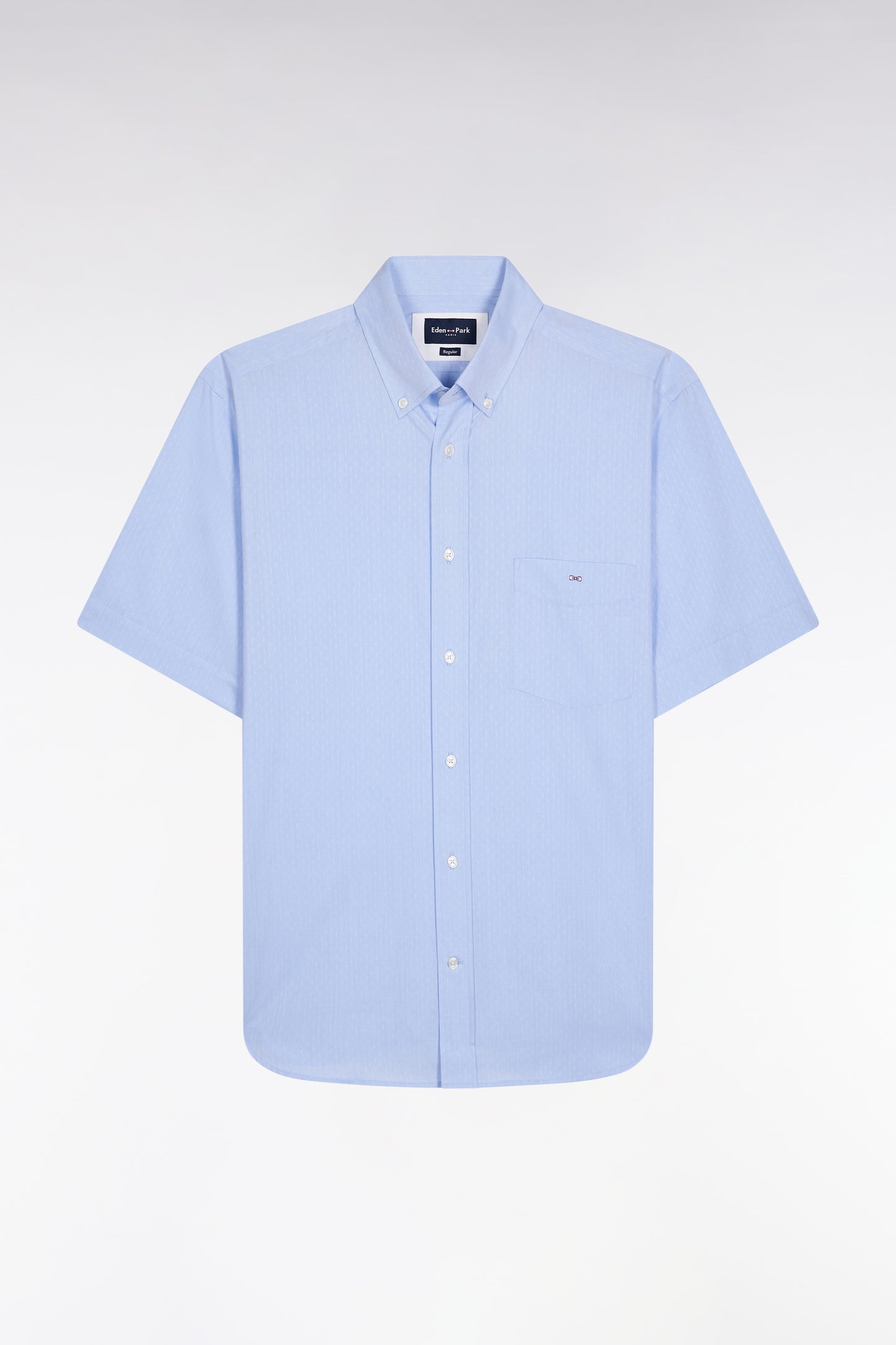Short-sleeved sky shirt, straight cut