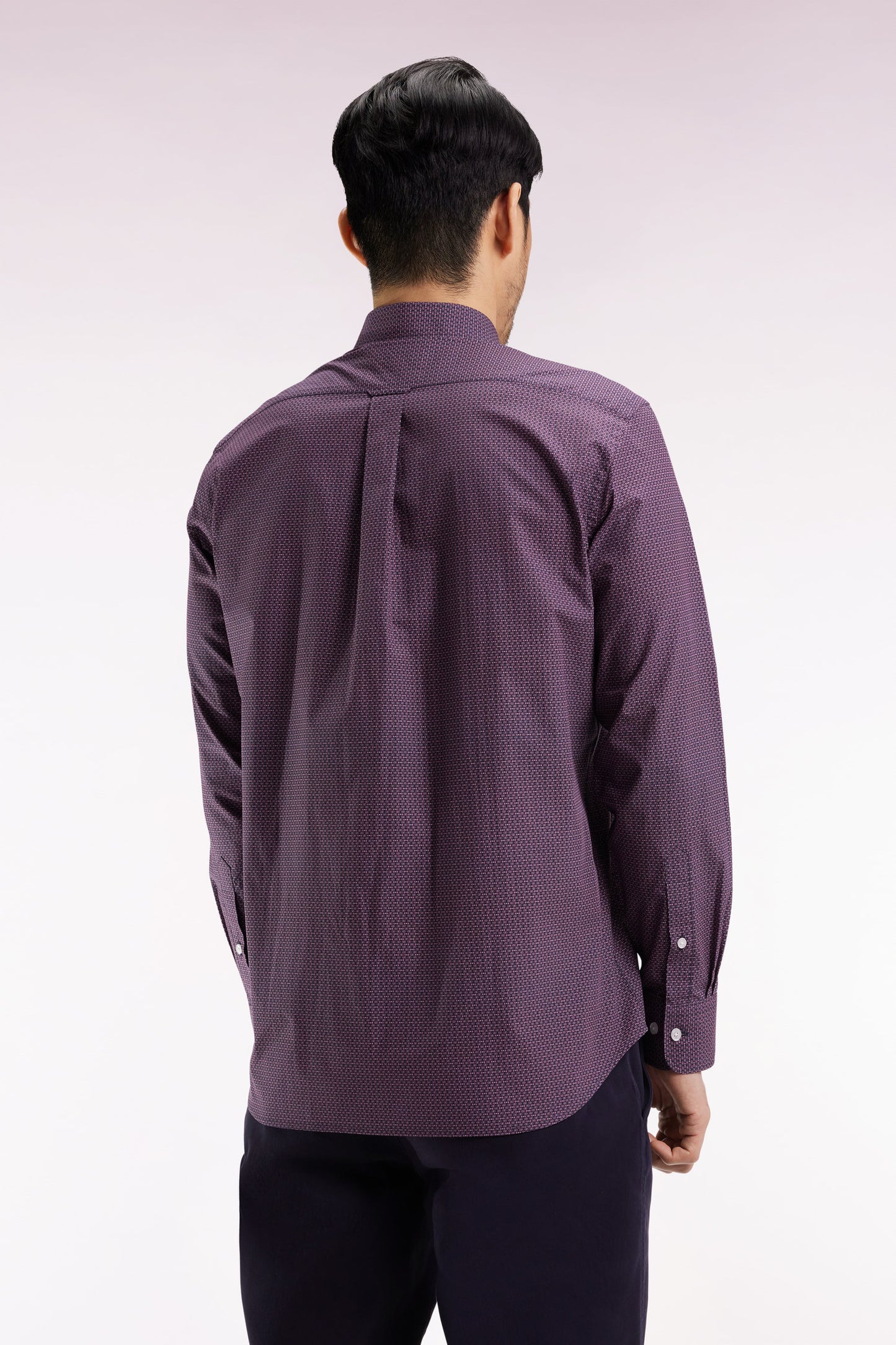 Cotton poplin shirt with navy micropatterns, straight cut