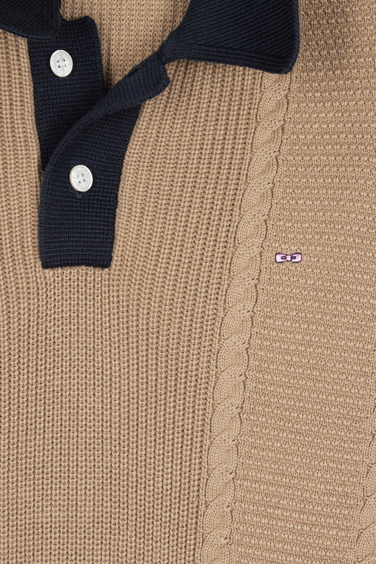 Blue polo-neck sweater in beige cotton