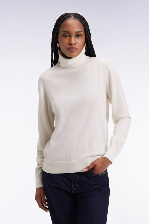 Turtleneck sweater in ecru merino wool - Image 3