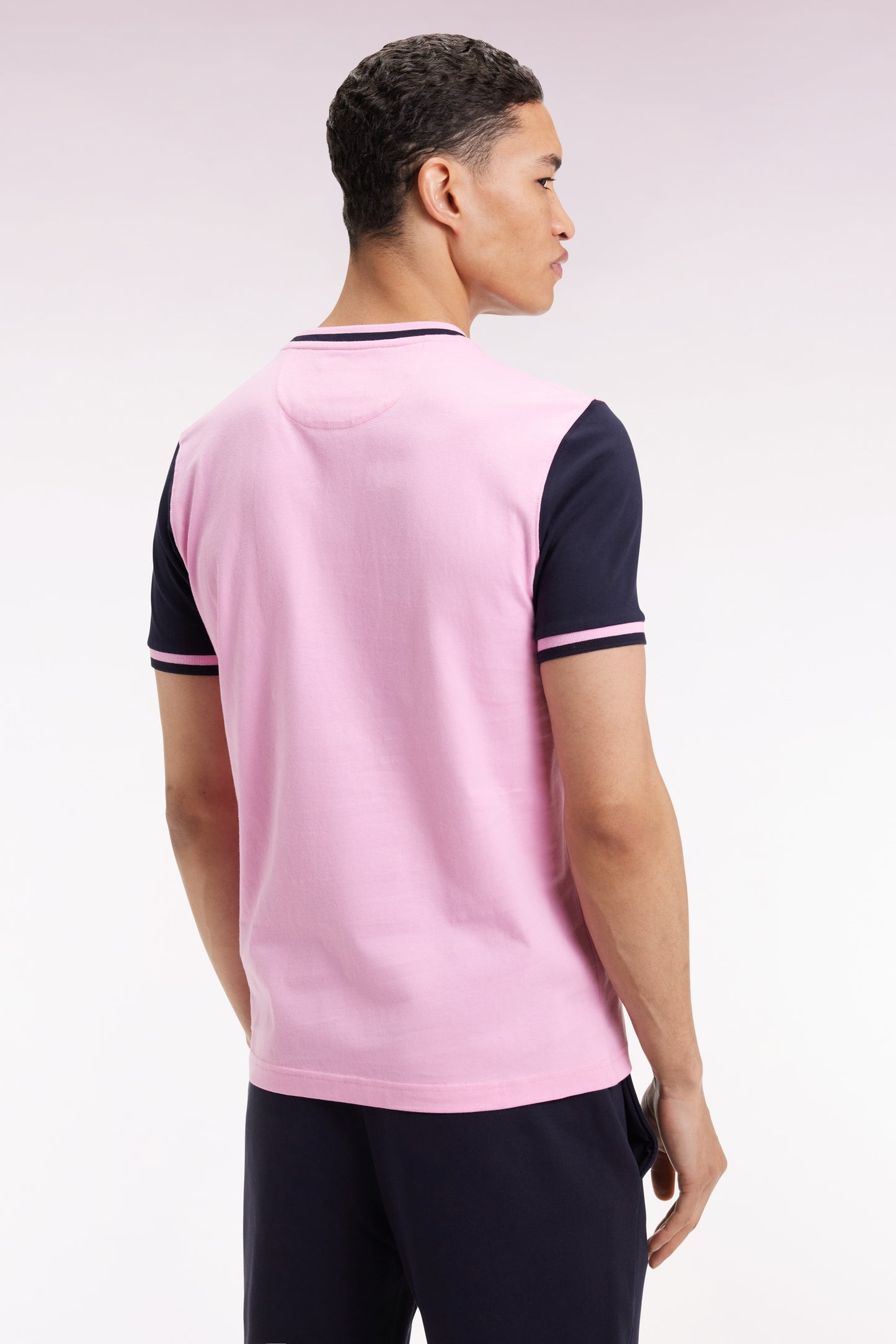 Two-tone short-sleeved navy cotton T-shirt with 10" embroidery