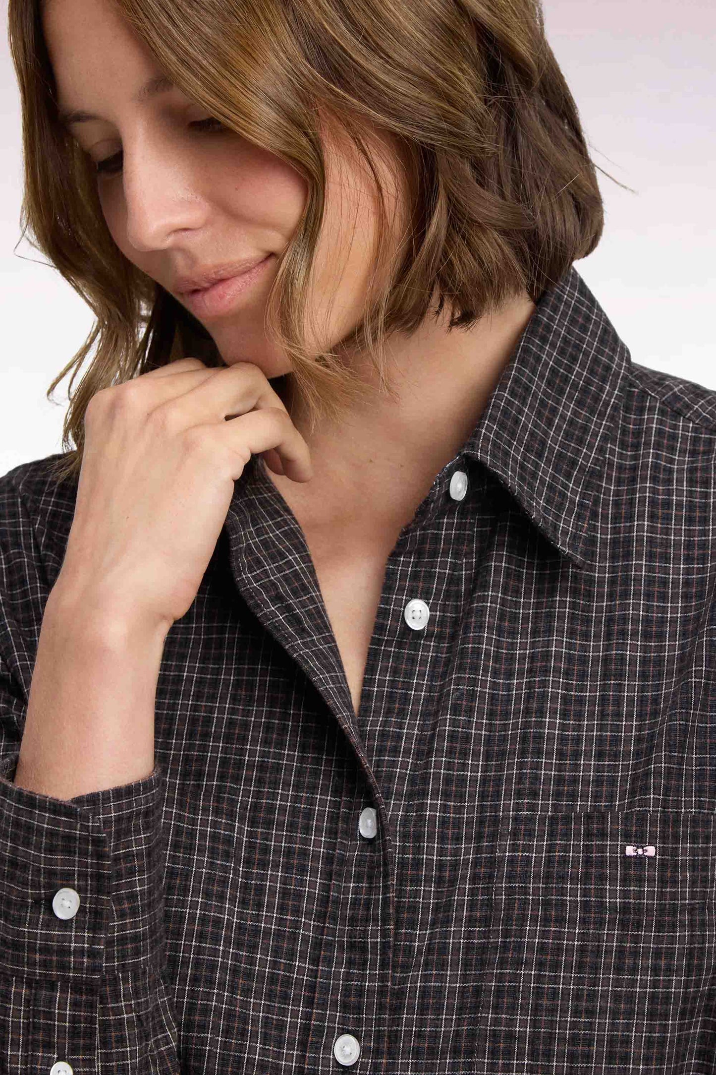 Chemise à carreaux en coton noir coupe décontractée