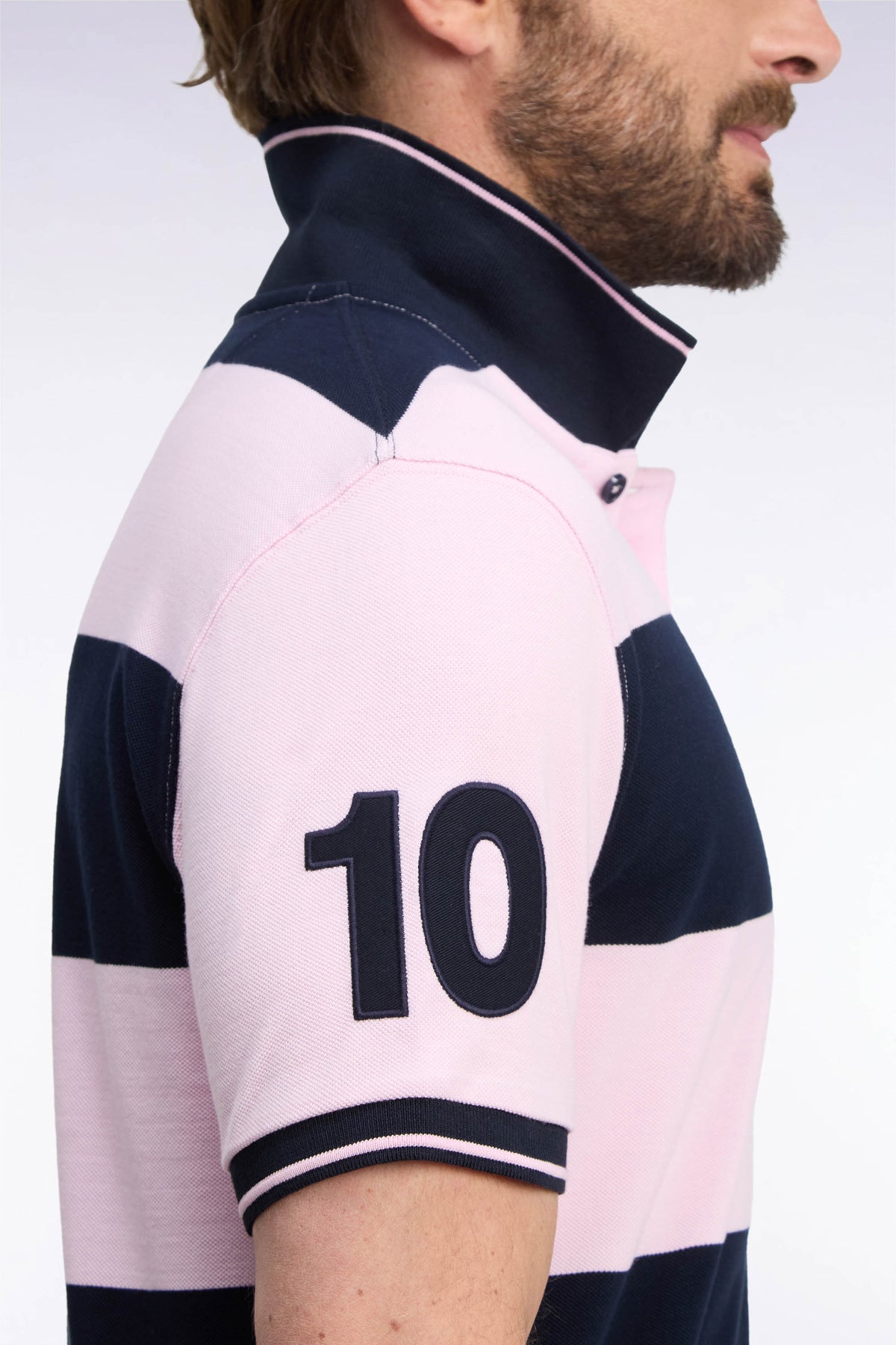 Polo manches courtes à rayures rugby roses et marine coupe droite