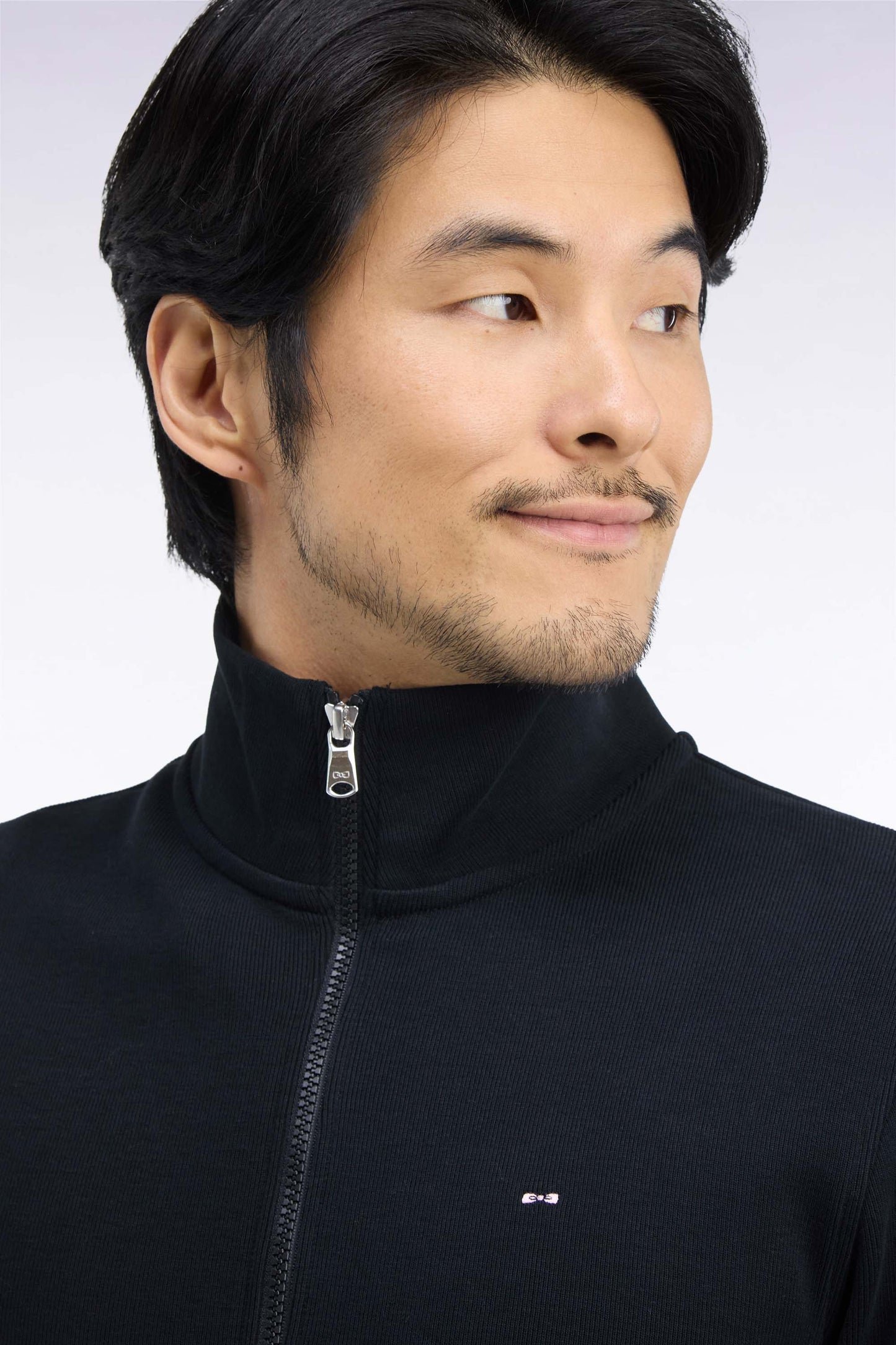 Sweatshirt zippé en molleton coton noir coupe droite