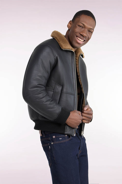 Blouson en peau lainée noir coupe droite - Image 1