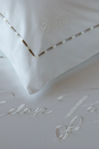 2 square pillowcases white and beige - Décrochons la lune