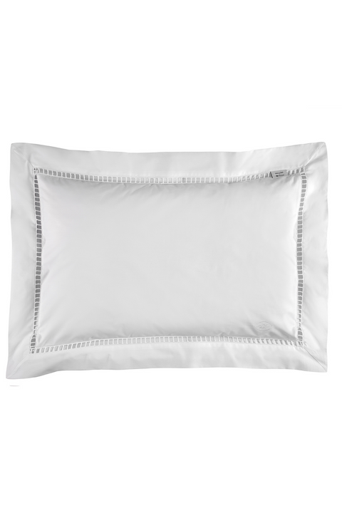 duo of rectangular white pillow case - Image 2