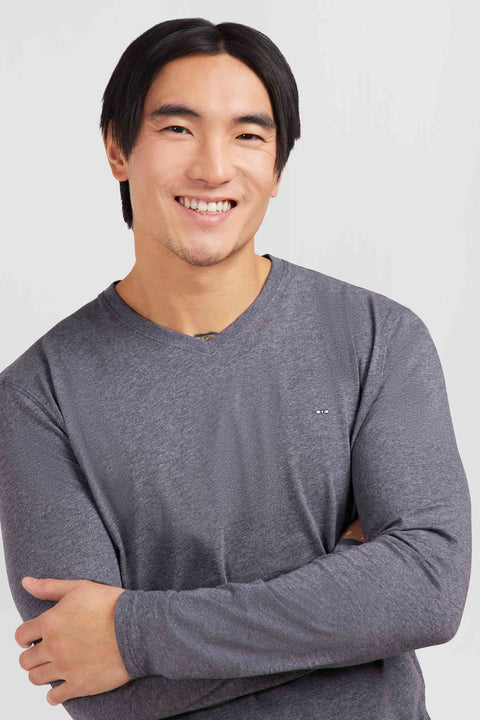 Long sleeved grey V neck t-shirt - Image 2