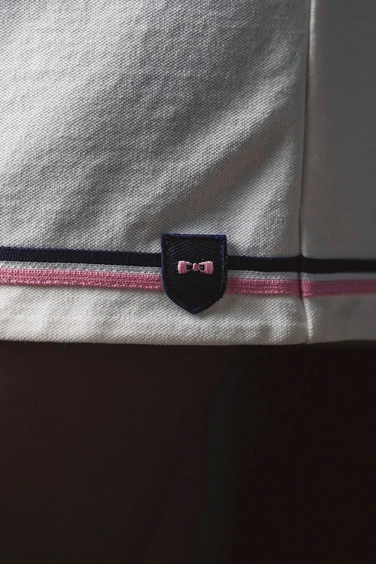 Pap'atelier white shorts with elastic waist striped trims and crest