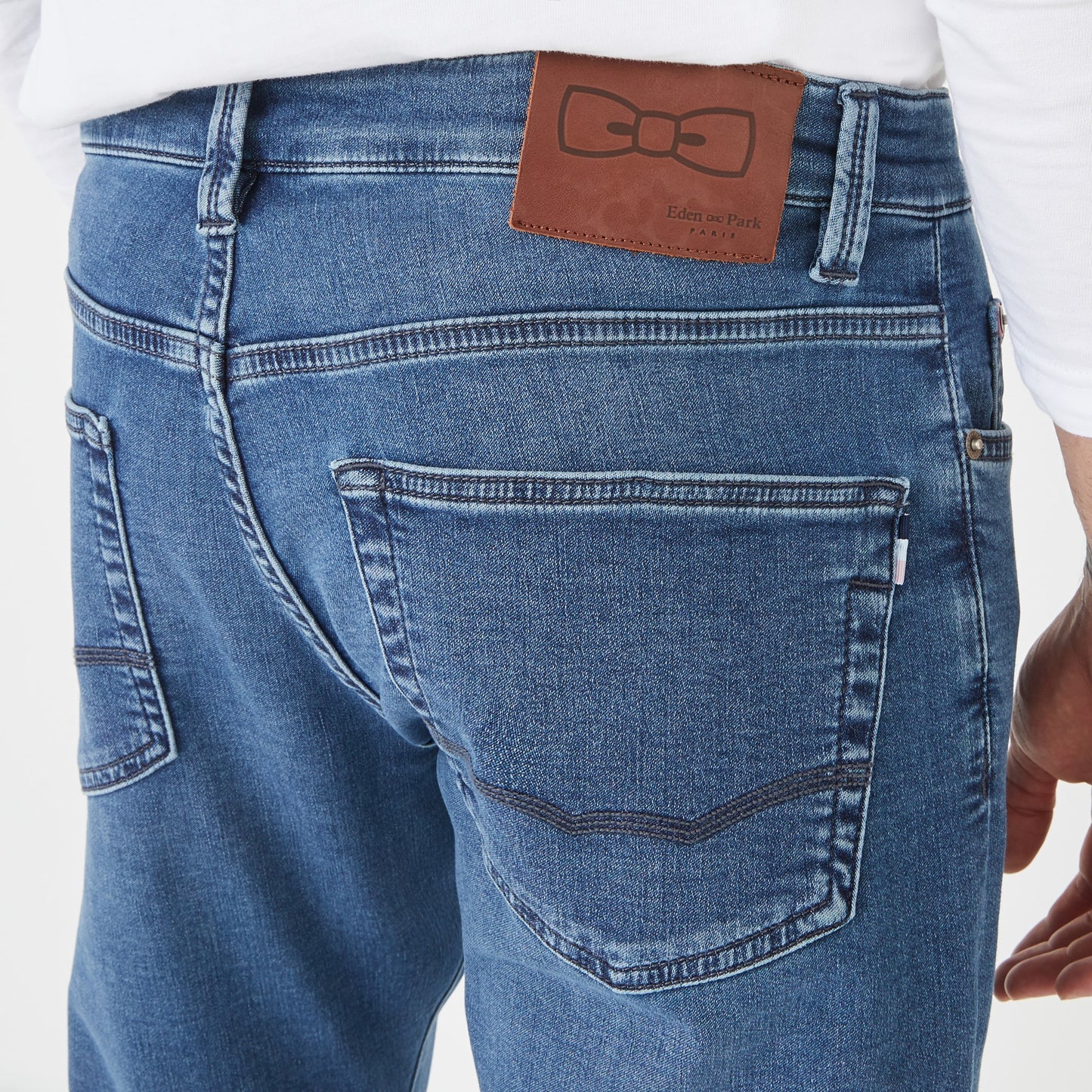 Regular fit jeans with permanent pleat detail