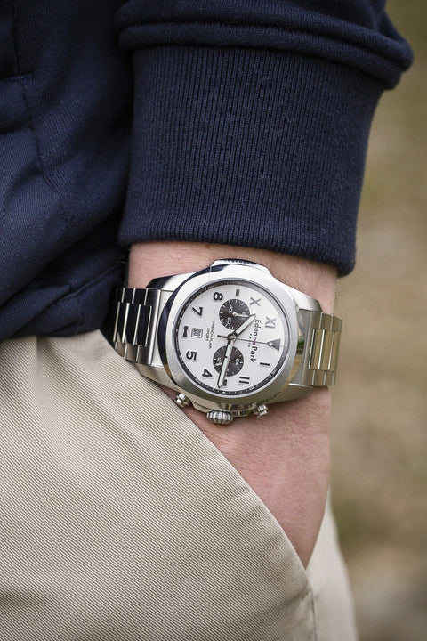 Silver steel chronograph quartz watch - Image 2