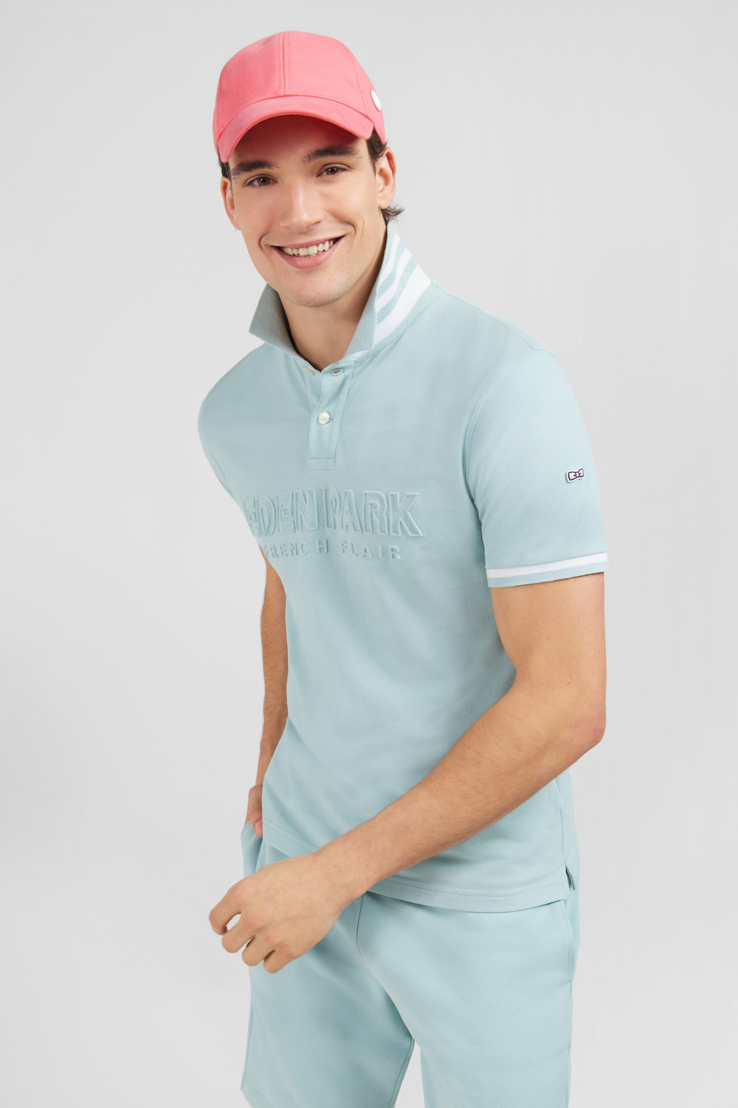 Plain green short-sleeved polo shirt