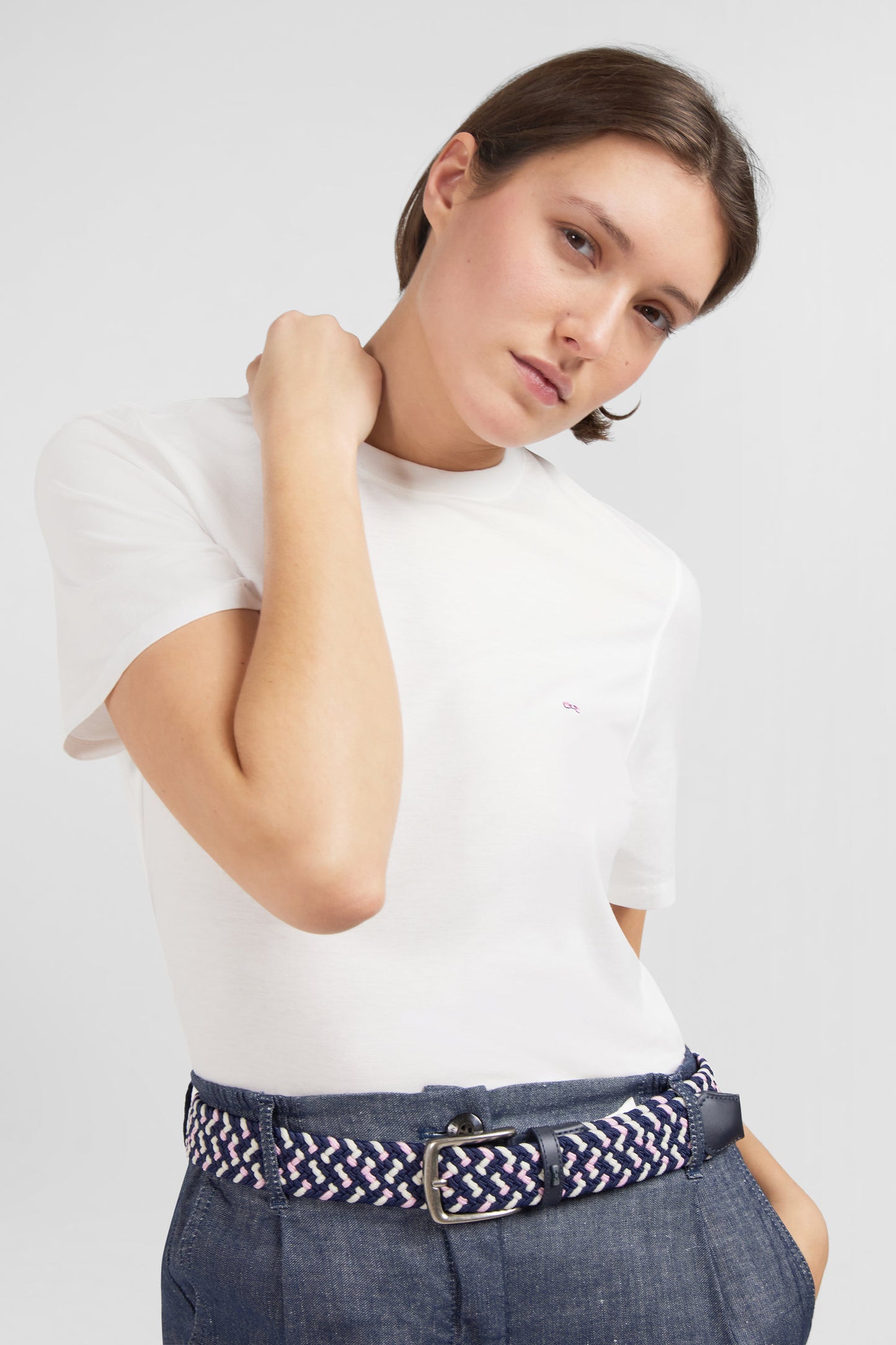 Plain white short-sleeved T-shirt