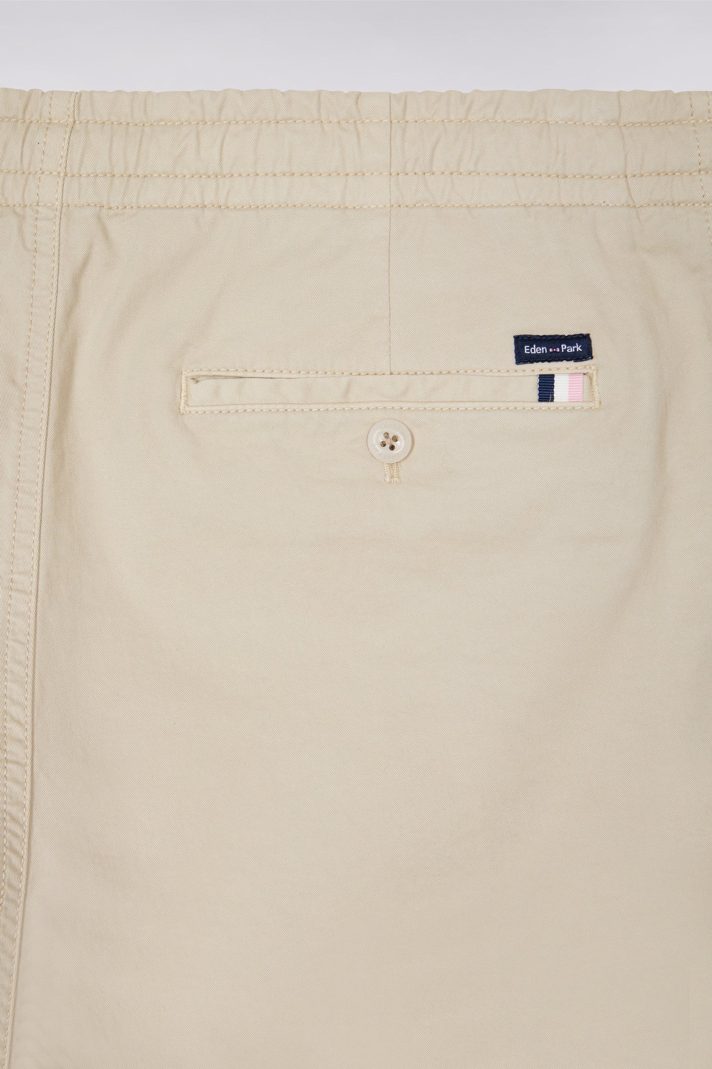 Elastic waist shorts in plain beige stretch cotton