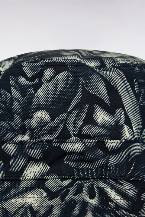 Reversible bucket hat with navy palm print - Image 2