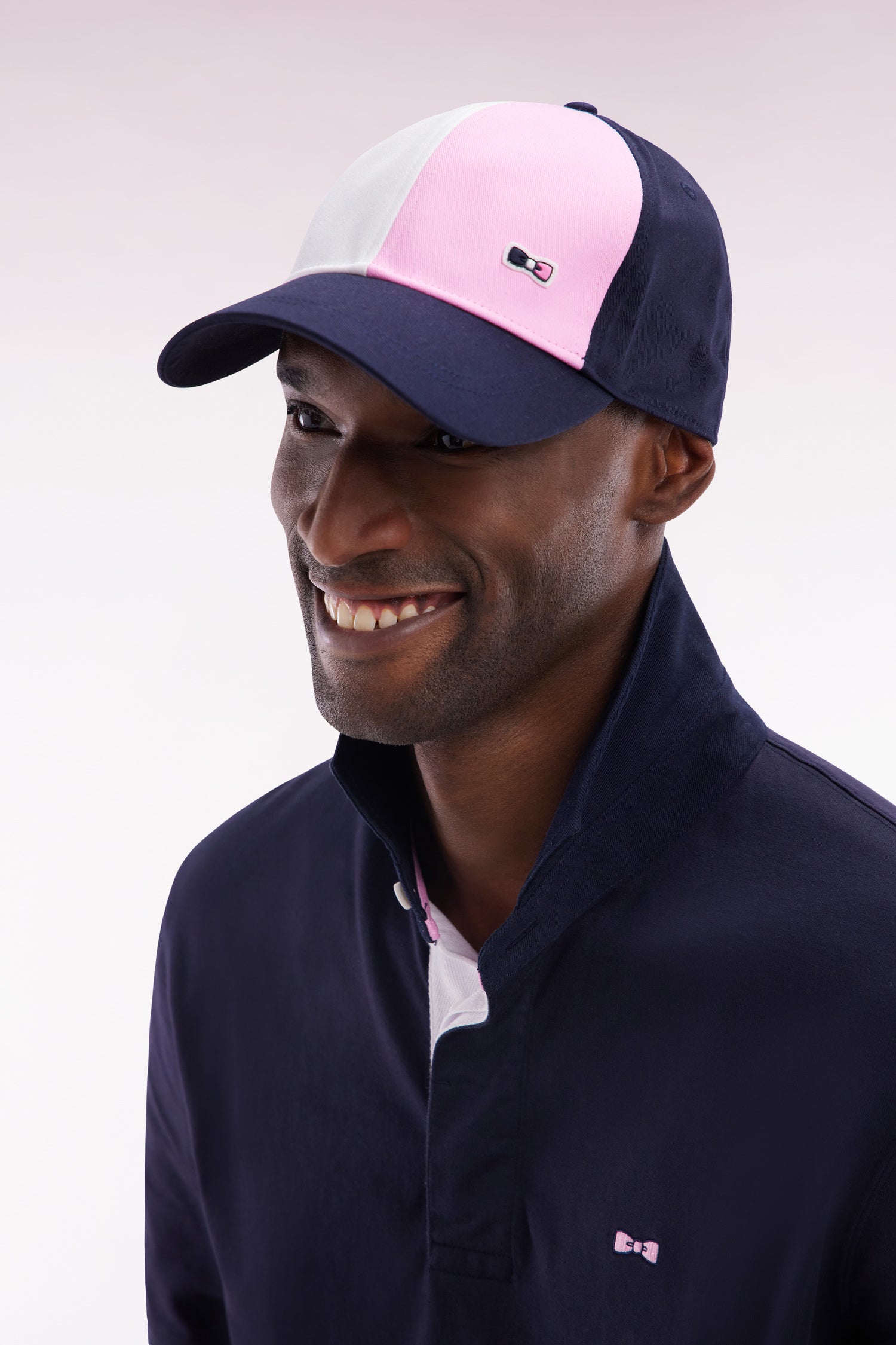 Casquette tricolore en twill de coton rose