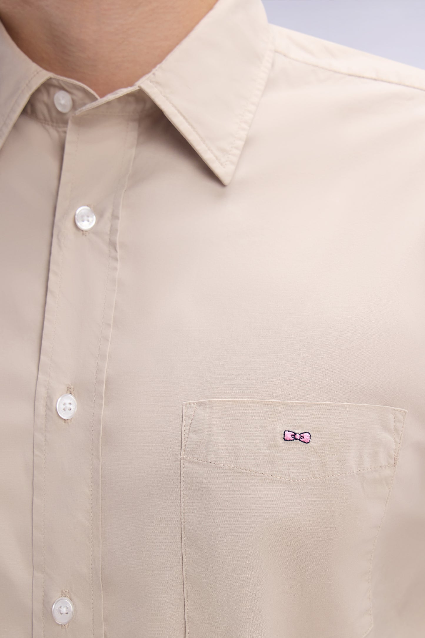 Straight-fit unisex shirt in beige stretch cotton and lyocell