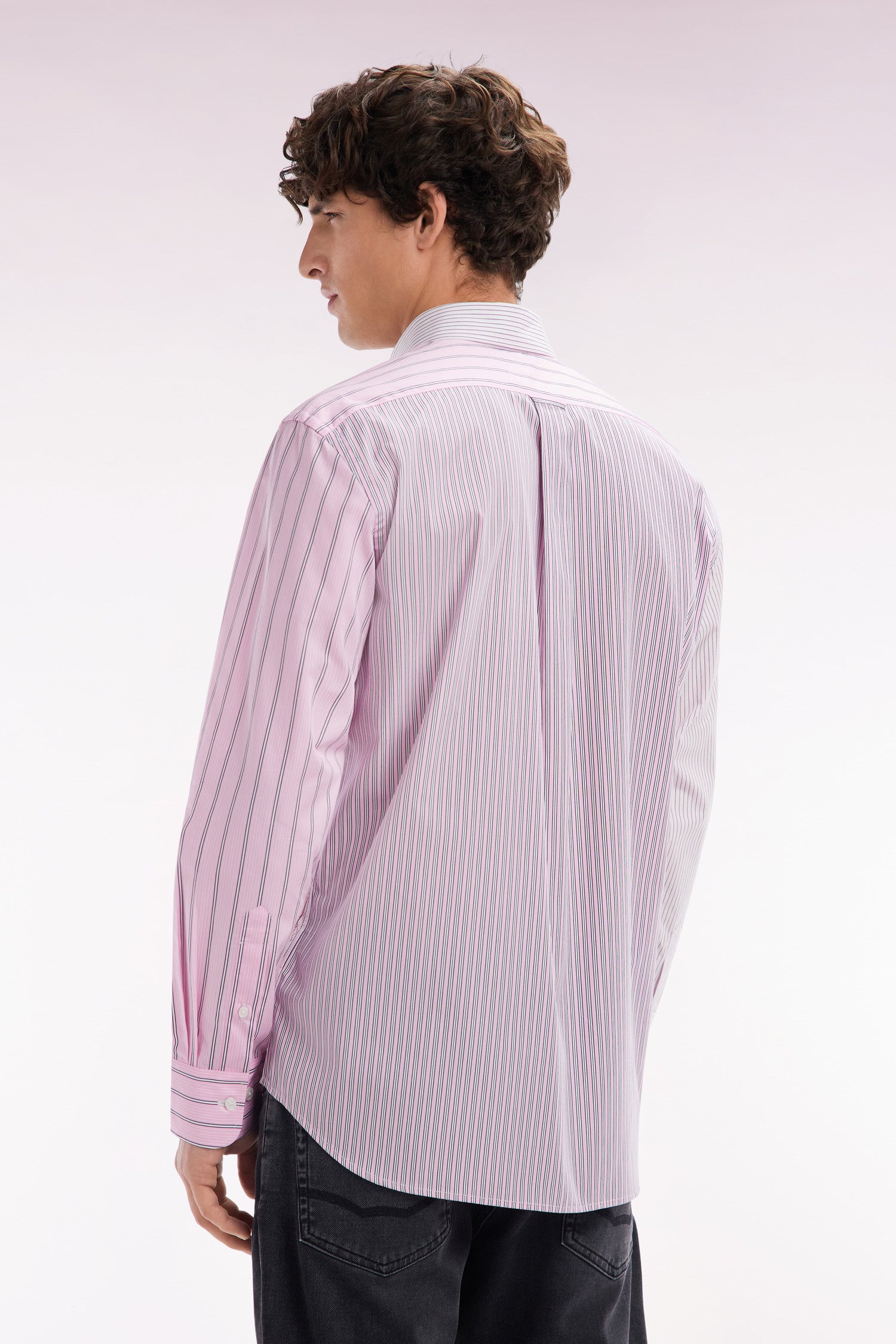 Chemise à rayures bâtons en popeline de coton rose coupe droite