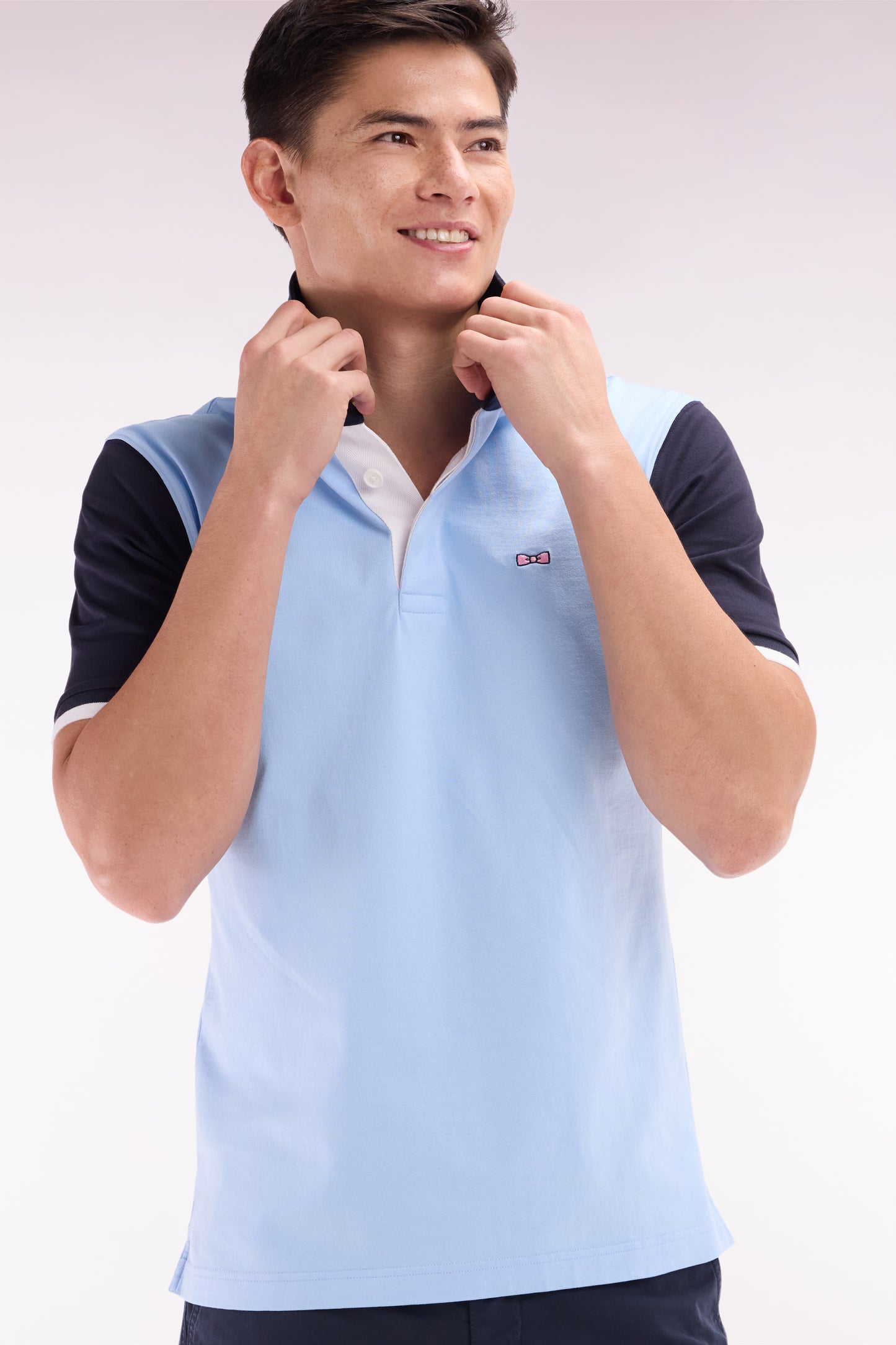 Straight-cut short-sleeved rugby shirt in navy and sky bleu cotton with back embroidery