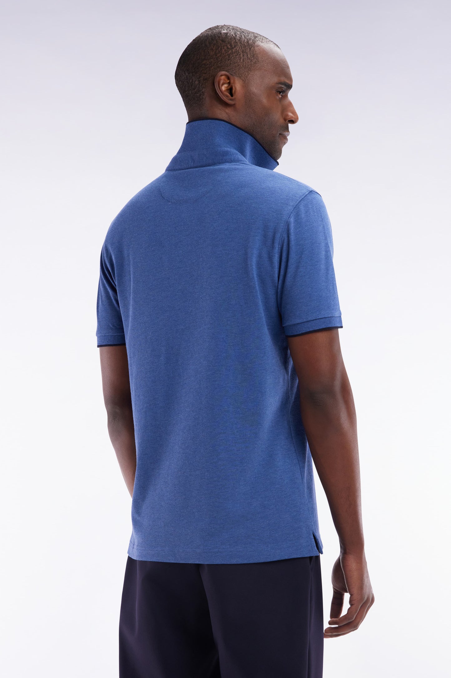 Polo à manches courtes en piqué de coton chiné stretch bleu foncé coupe ajustée