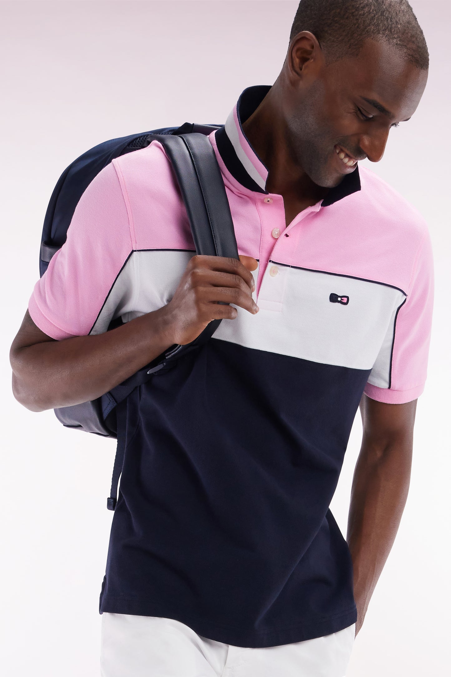 Straight-fit short-sleeved polo shirt in pink tricolor cotton with striped collar