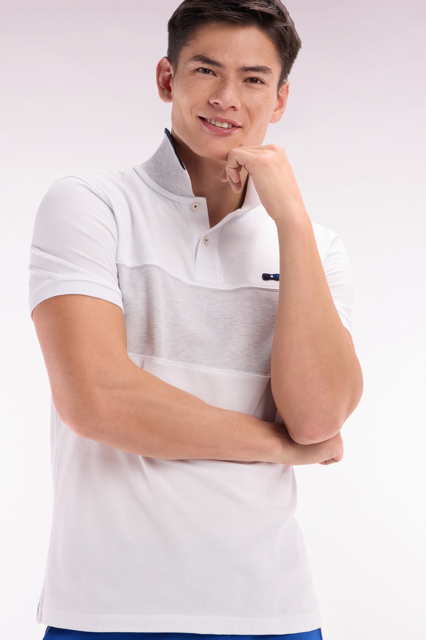 Straight-fit short-sleeved colorblock polo shirt in white cotton with grey and navy details
