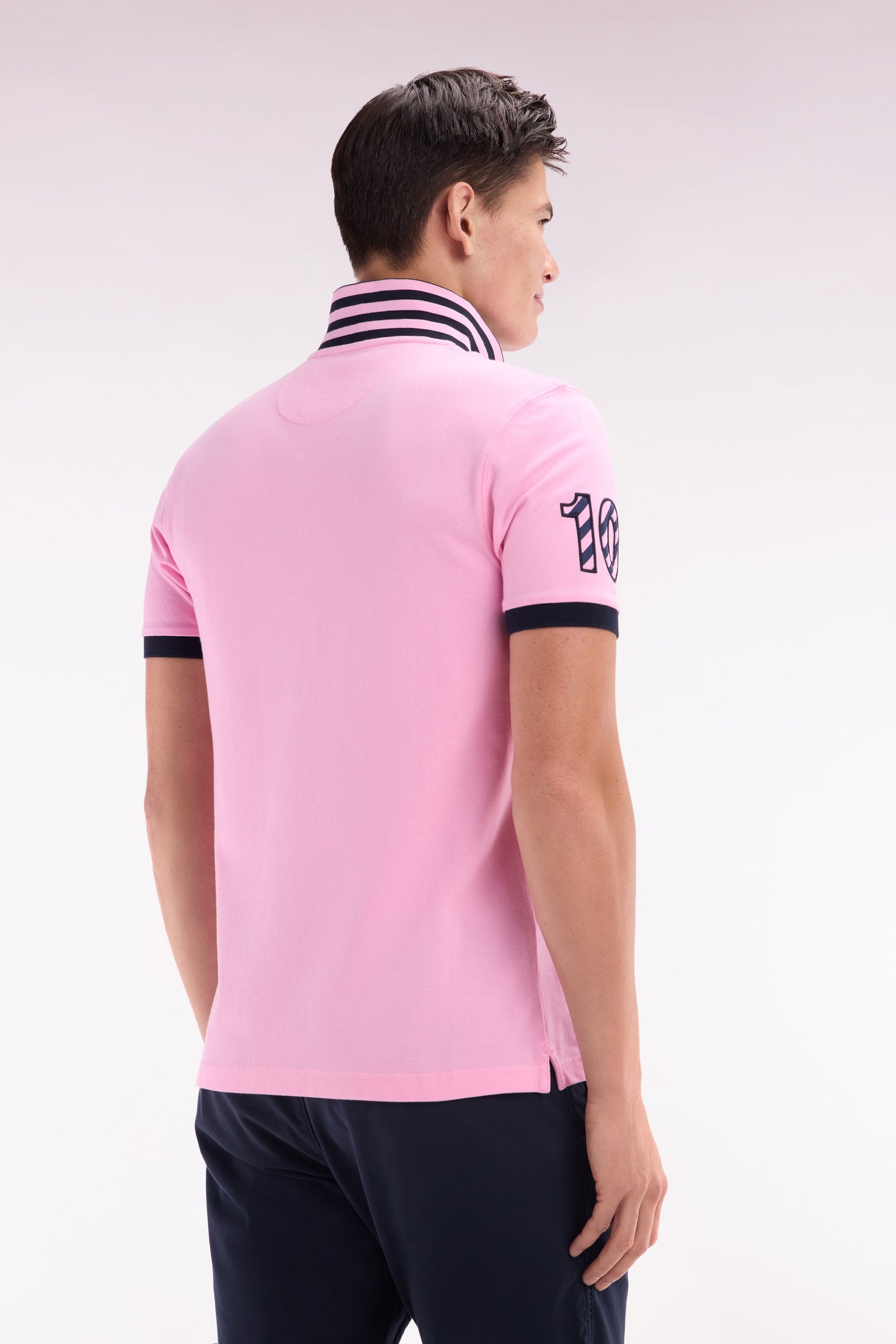 Straight-fit short-sleeved polo shirt in pink cotton piqué with 10 sleeves embroidery