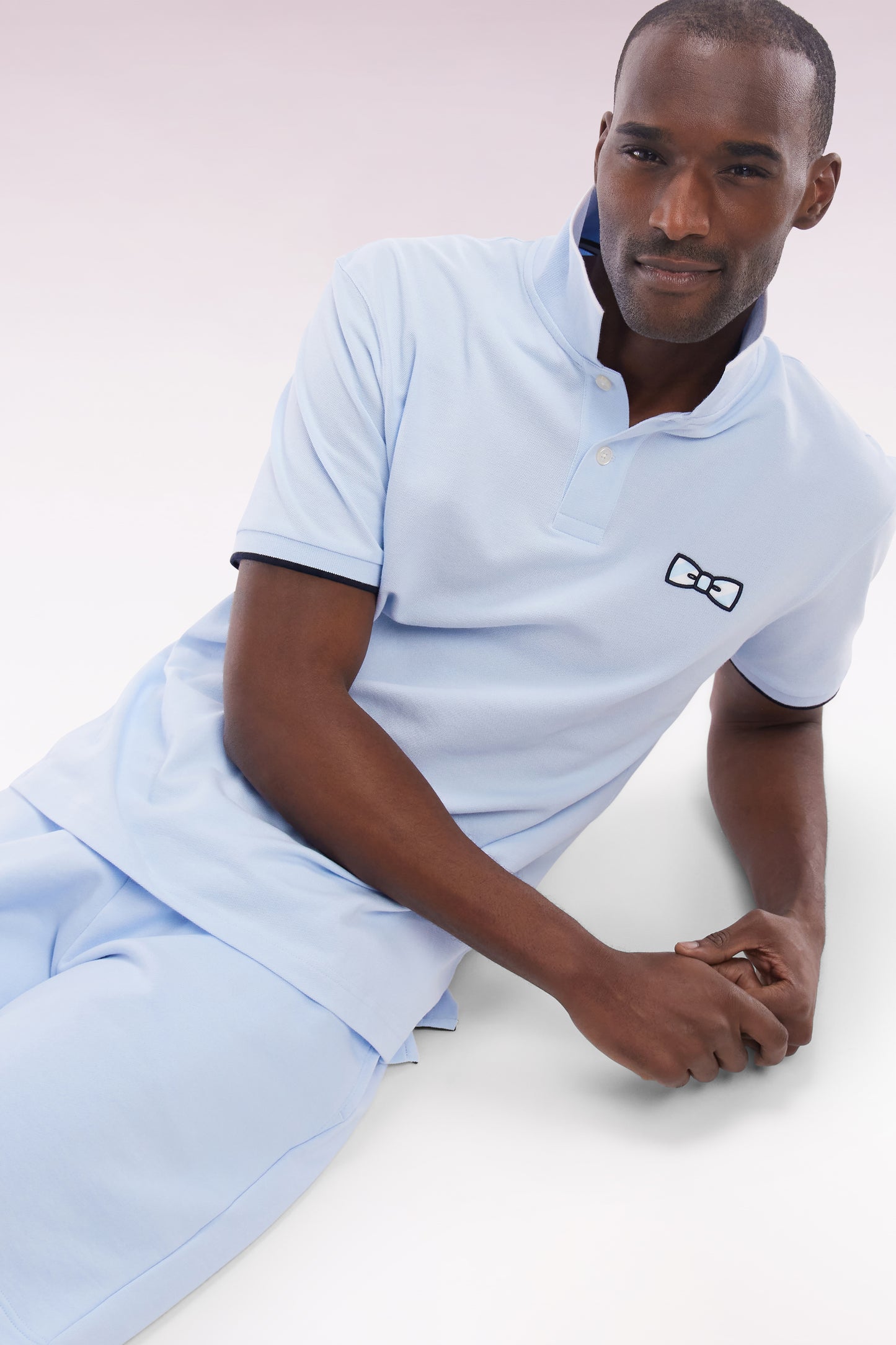 Relaxed-fit short-sleeved polo shirt in sky cotton with tone-on-tone embroidery